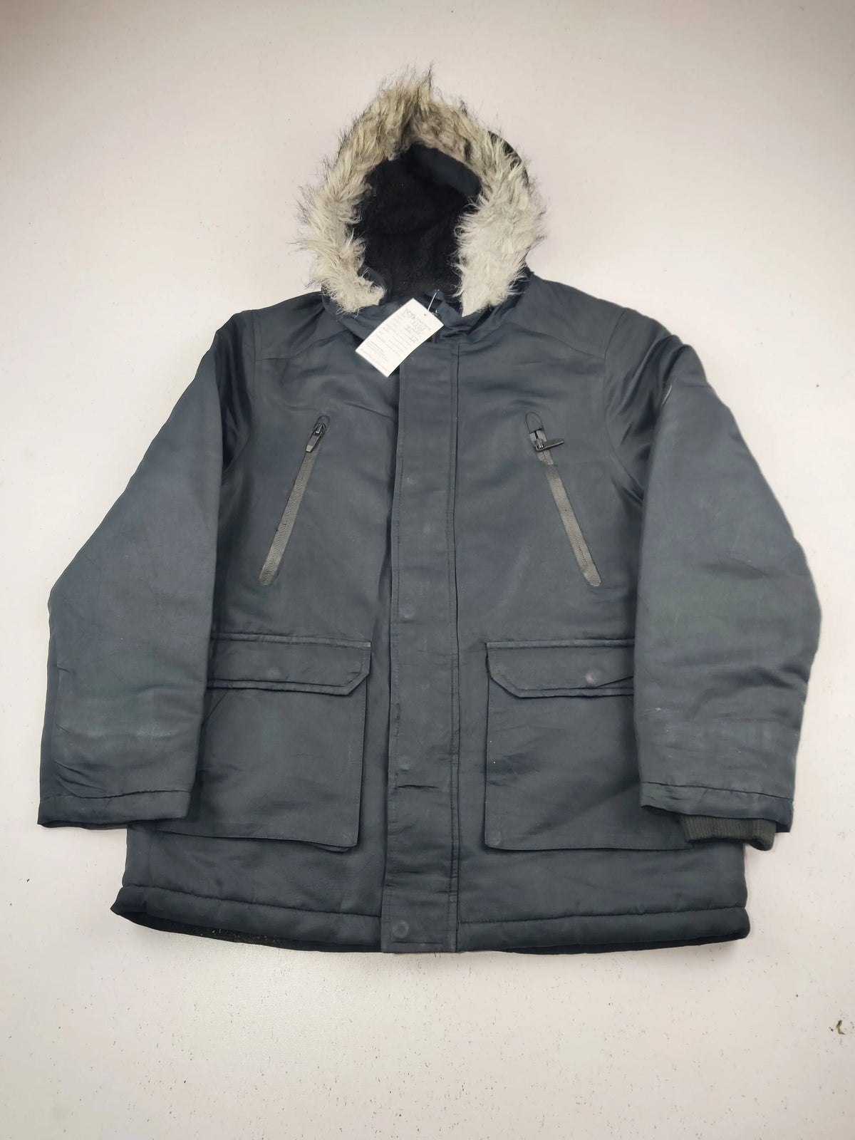 Buy online pre-used pre-loved 100% authentic & Original branded Primark (KJB-7751) available in Pakistan. Top international brands avilable.