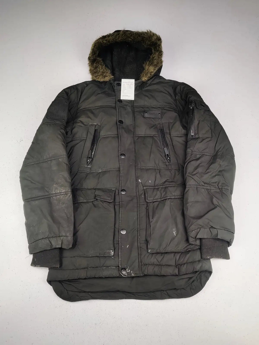 Buy online pre-used pre-loved 100% authentic & Original branded Sonneti (KJB-775) available in Pakistan. Top international brands avilable.