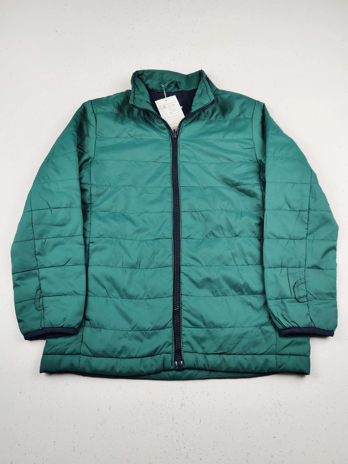 Buy online pre-used pre-loved 100% authentic & Original branded Land End (KJB-7774) available in Pakistan. Top international brands avilable.