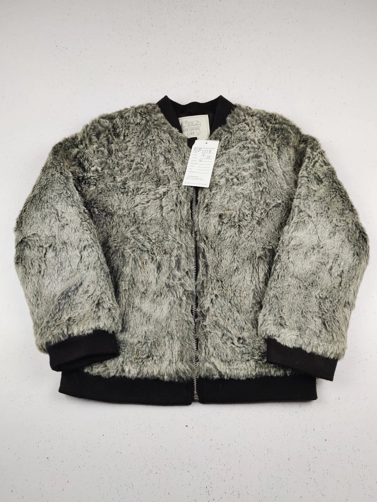 Buy online pre-used pre-loved 100% authentic & Original branded Enjoy Loving (KJB-7778) available in Pakistan. Top international brands avilable.