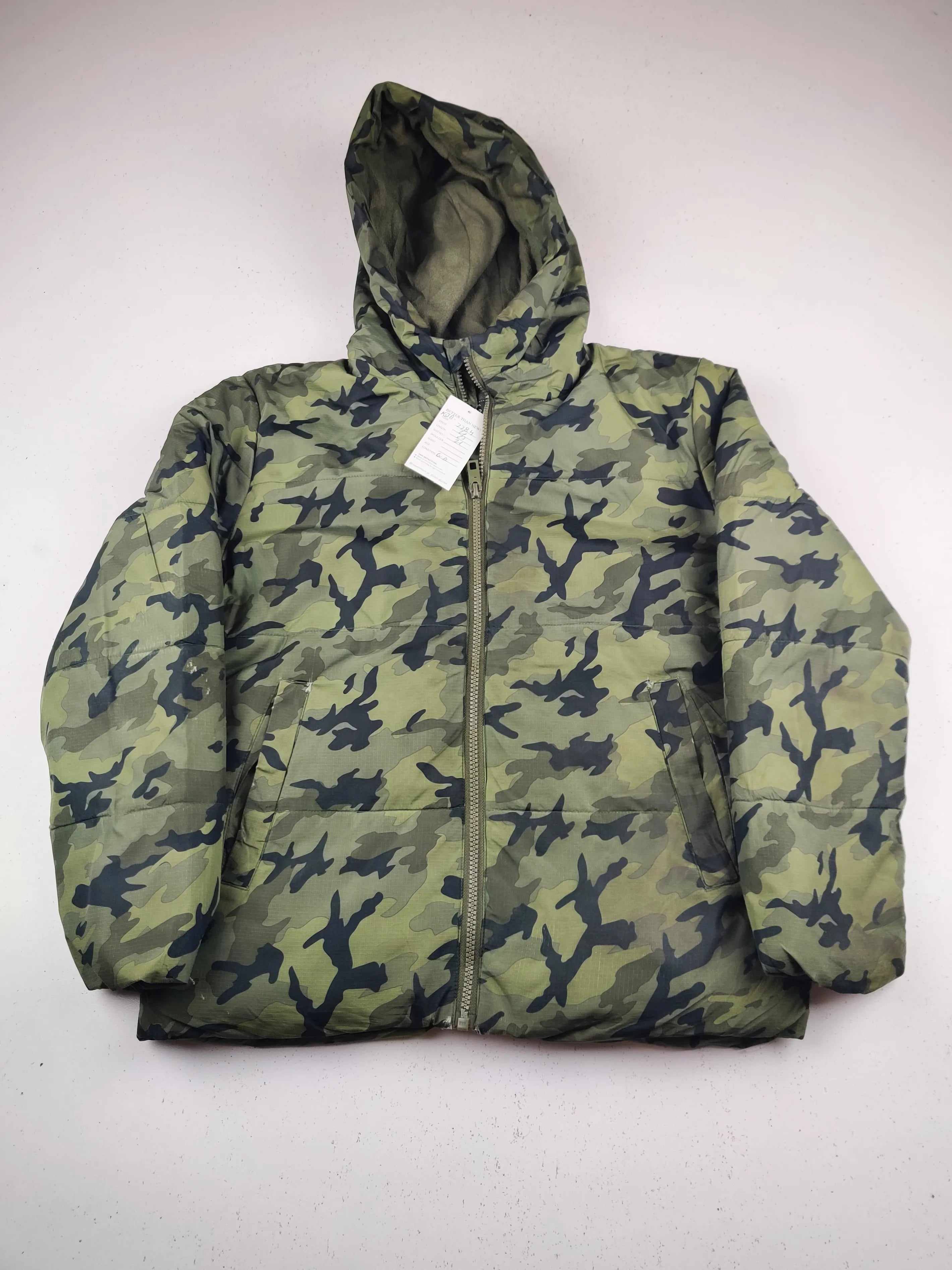 Buy online pre-used pre-loved 100% authentic & Original branded George (KJB-7784) available in Pakistan. Top international brands avilable.