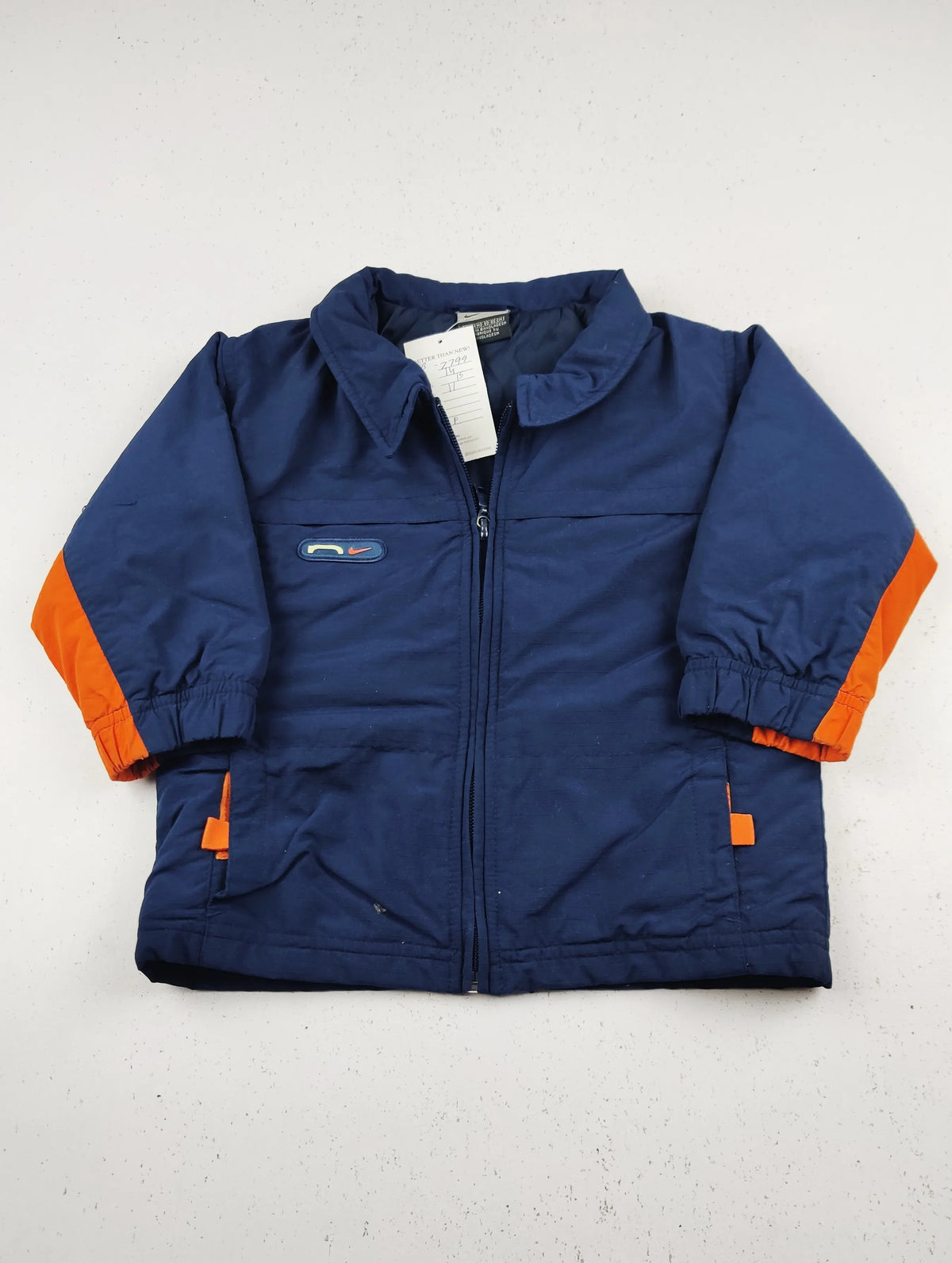 Buy online pre-used pre-loved 100% authentic & Original branded N.I.K.E (KJB-7799) available in Pakistan. Top international brands avilable.