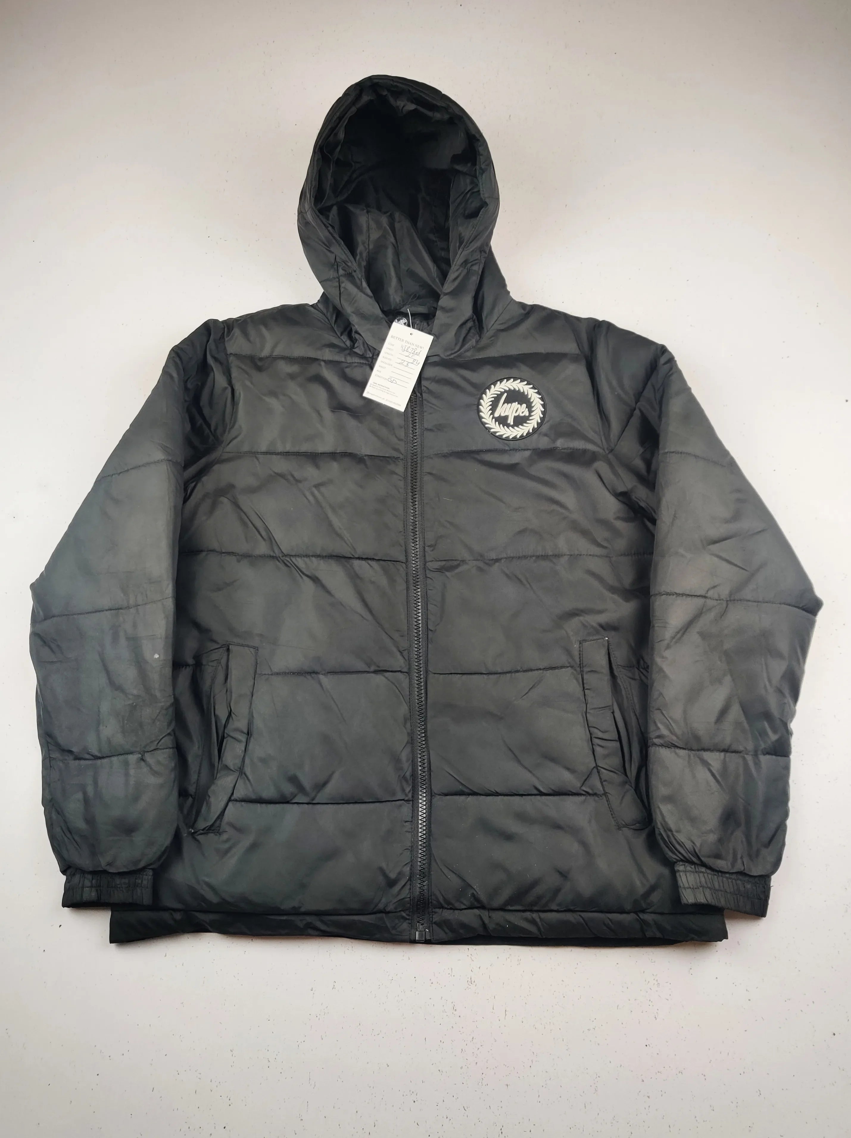 Buy online pre-used pre-loved 100% authentic & Original branded Hype (KJB-7806) available in Pakistan. Top international brands avilable.