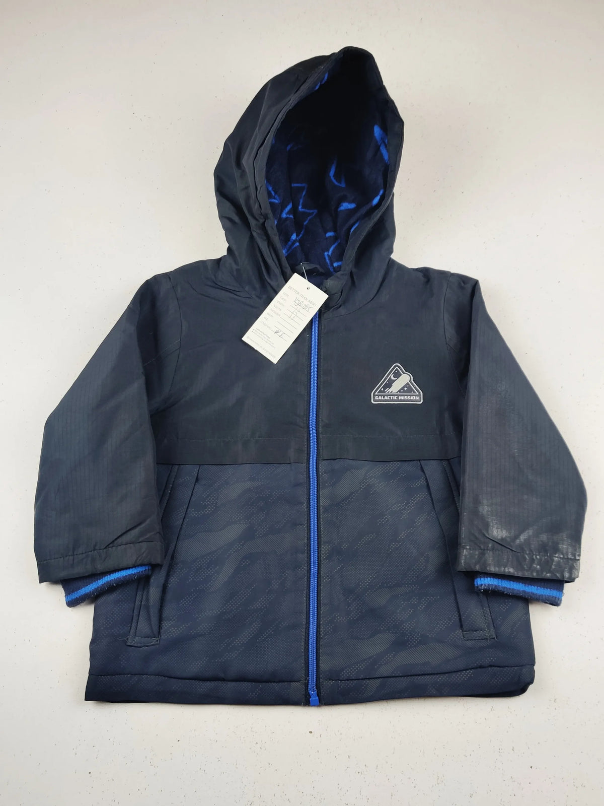 Buy online pre-used pre-loved 100% authentic & Original branded F&F (KJB-7815) available in Pakistan. Top international brands avilable.