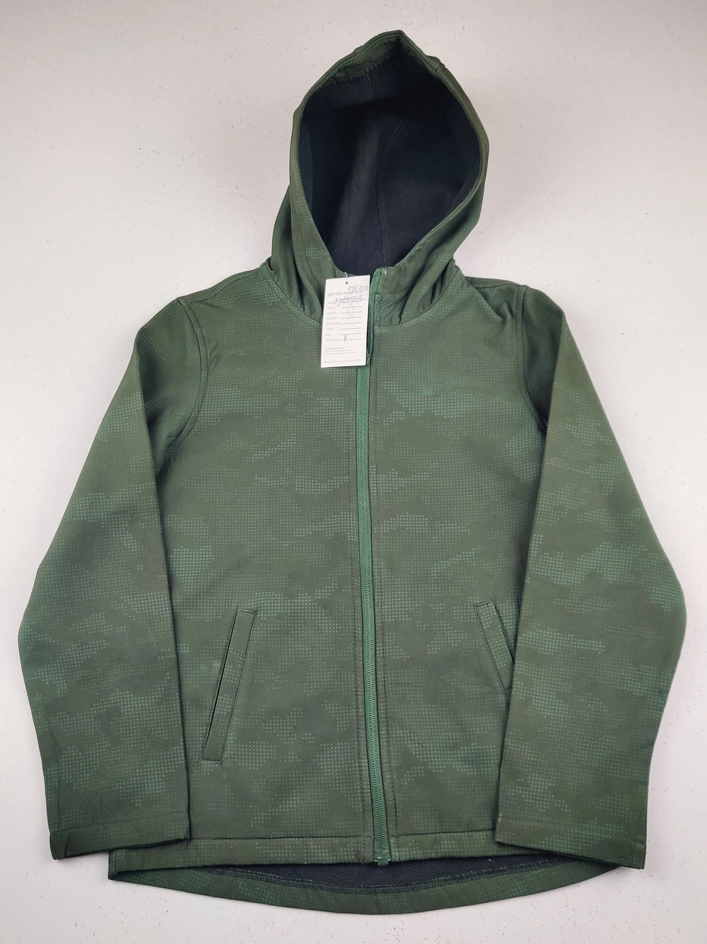 Buy online pre-used pre-loved 100% authentic & Original branded Mountain Warehouse (KJB-7832) available in Pakistan. Top international brands avilable.