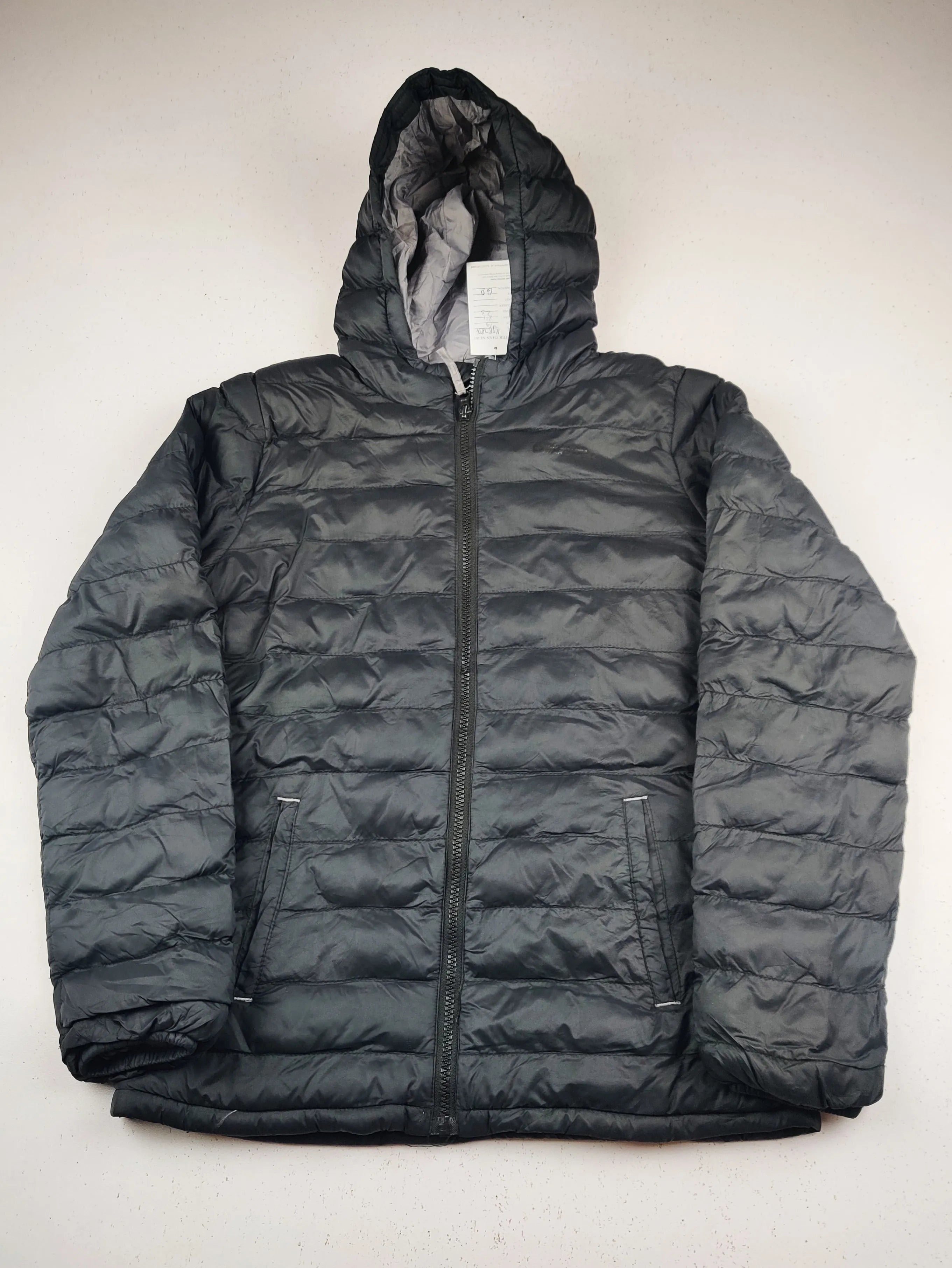 Buy online pre-used pre-loved 100% authentic & Original branded Mountain Warehouse (KJB-7834) available in Pakistan. Top international brands avilable.