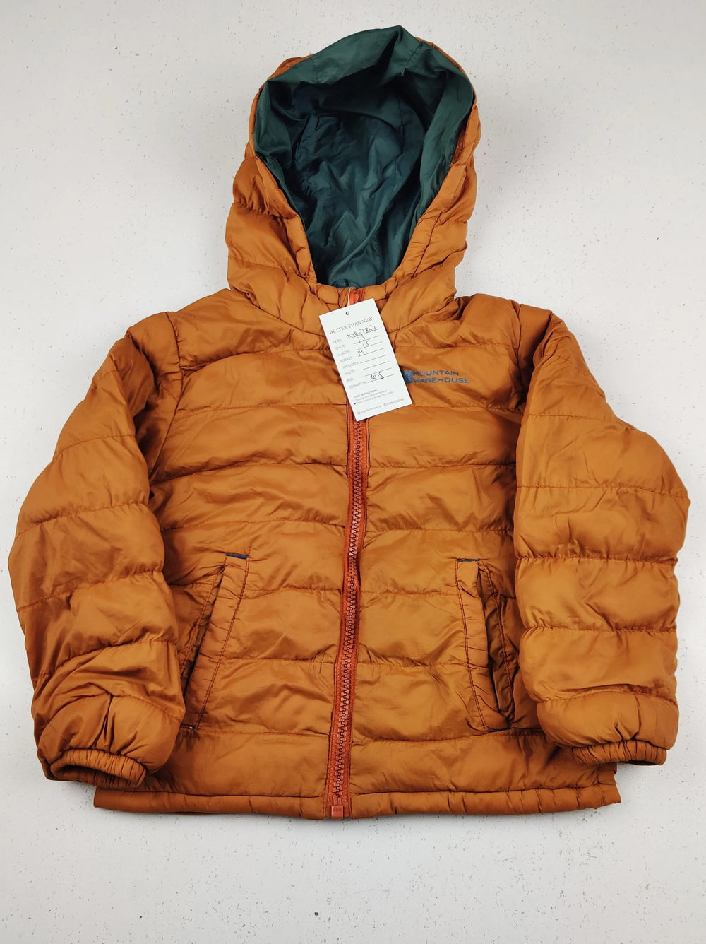 Buy online pre-used pre-loved 100% authentic & Original branded Mountain Warehouse (KJB-7853) available in Pakistan. Top international brands avilable.