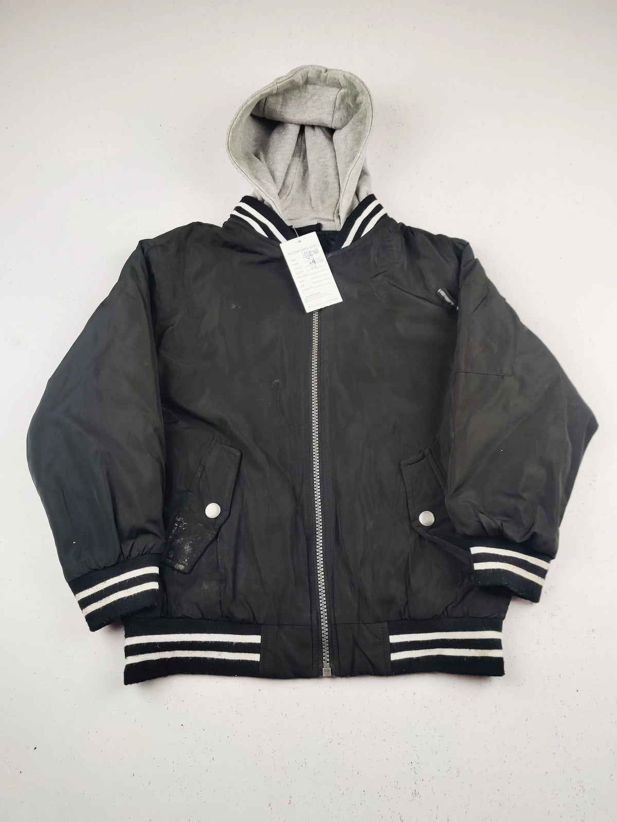 Buy online pre-used pre-loved 100% authentic & Original branded Tu (KJB-7881) available in Pakistan. Top international brands avilable.