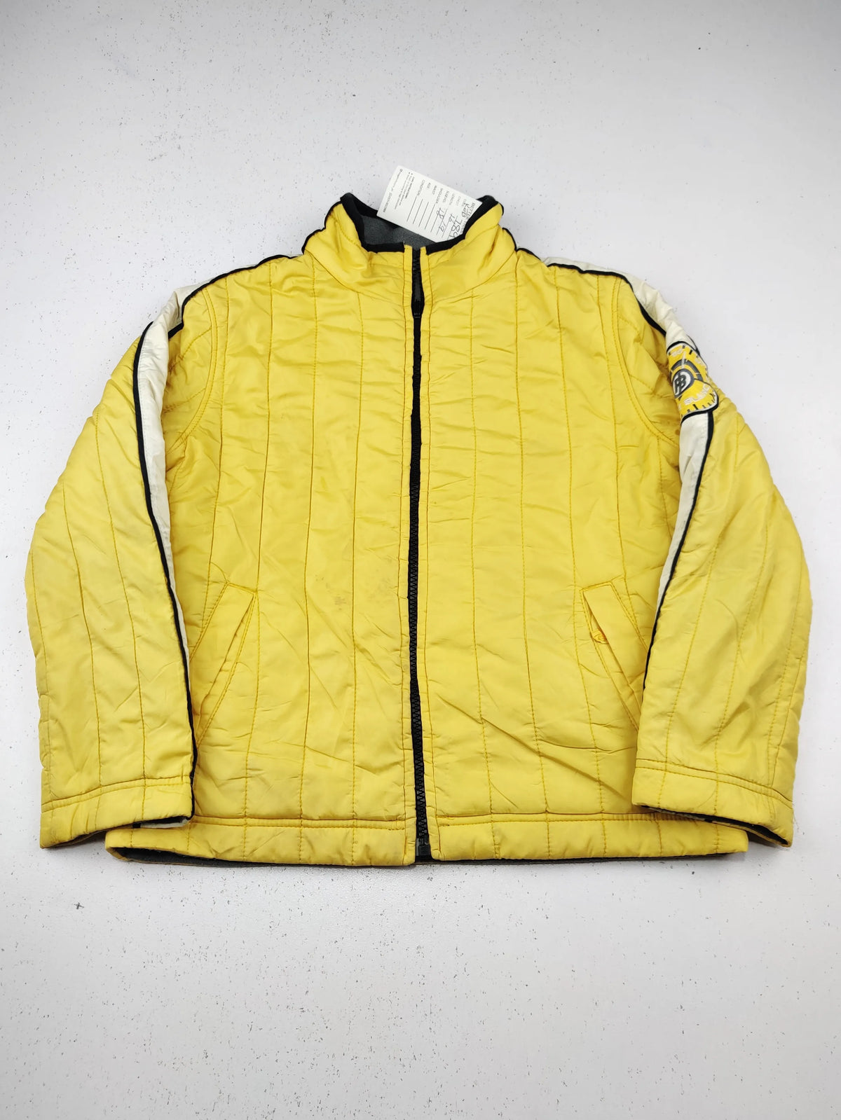 Buy online pre-used pre-loved 100% authentic & Original branded Unknown Brand (KJB-7890) available in Pakistan. Top international brands avilable.