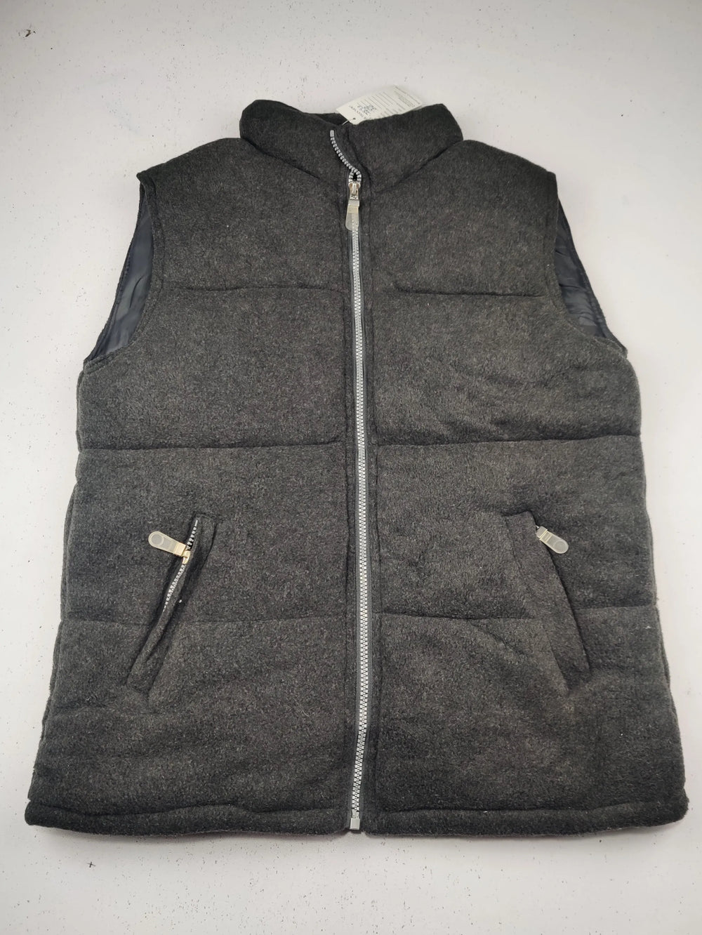 Buy online pre-used pre-loved 100% authentic & Original branded Ws (KJB-7897) available in Pakistan. Top international brands avilable.