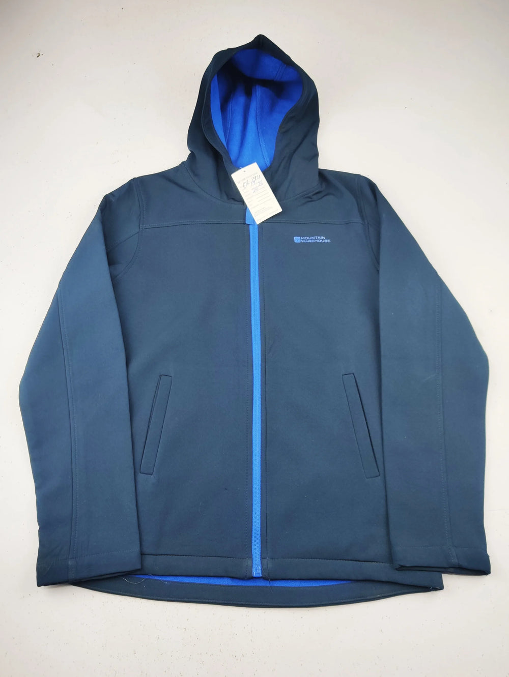 Buy online pre-used pre-loved 100% authentic & Original branded Mountain Warehouse (KJB-7911) available in Pakistan. Top international brands avilable.