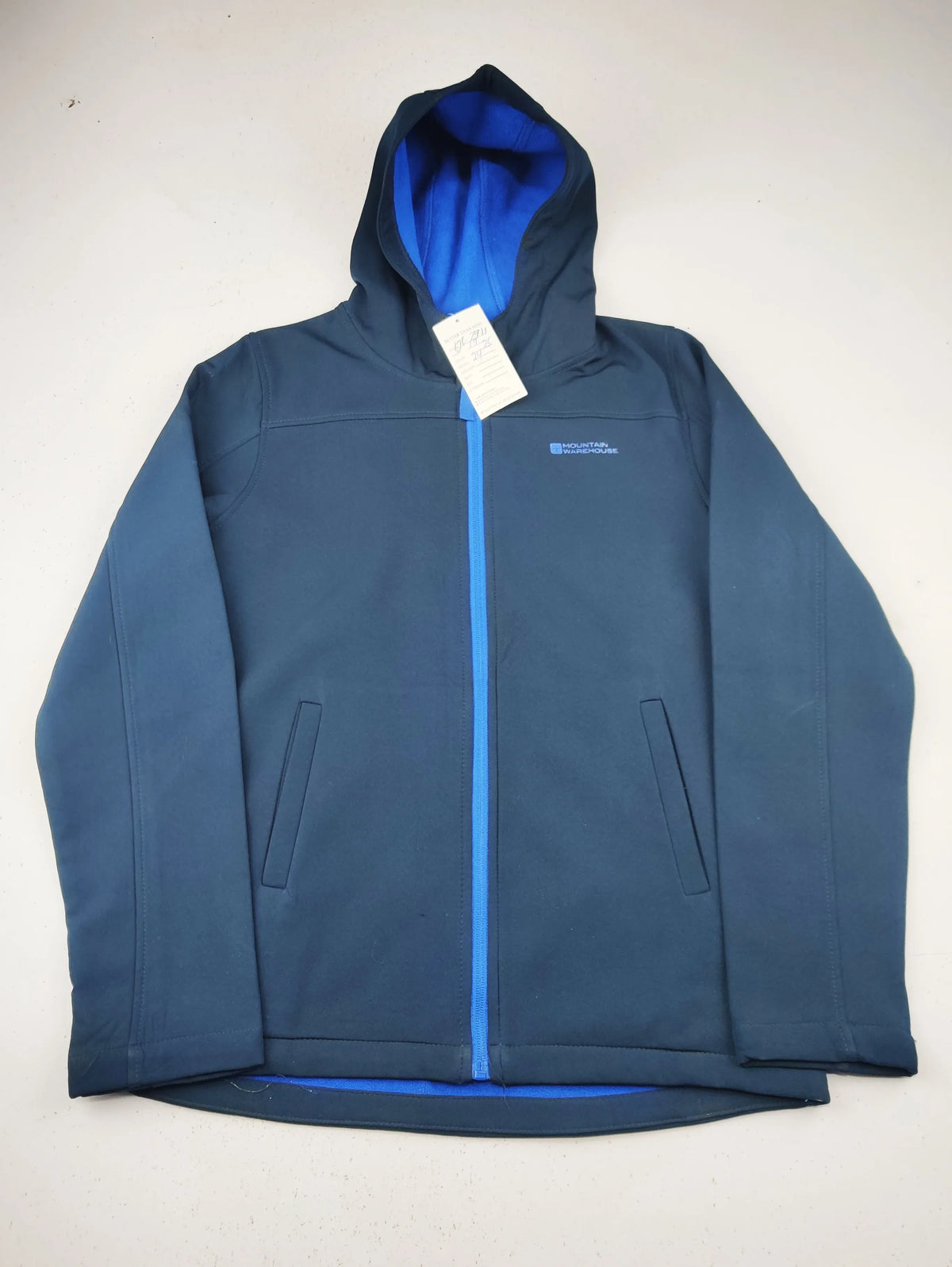 Buy online pre-used pre-loved 100% authentic & Original branded Mountain Warehouse (KJB-7911) available in Pakistan. Top international brands avilable.