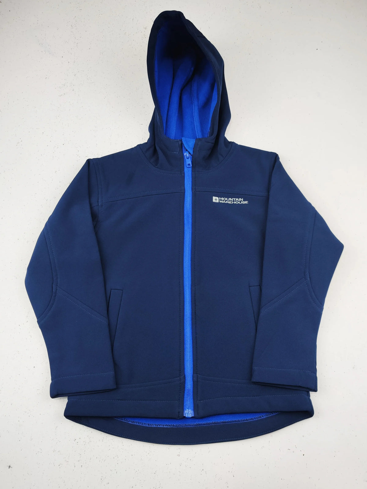 Buy online pre-used pre-loved 100% authentic & Original branded Mountain Warehouse (KJB-7953) available in Pakistan. Top international brands avilable.