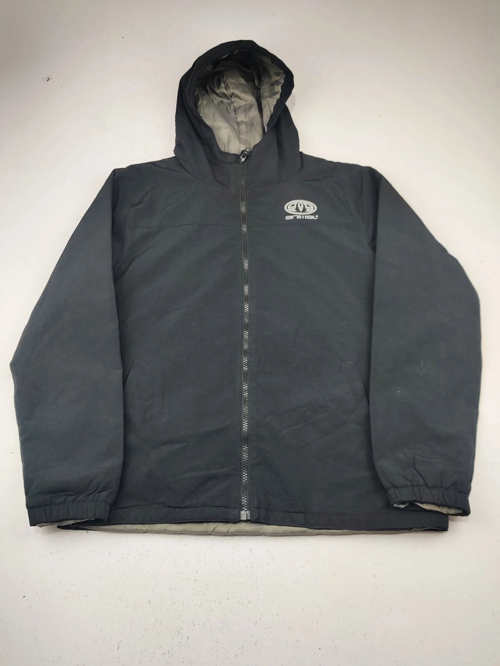 Buy online pre-used pre-loved 100% authentic & Original branded Anial (KJB-7982) available in Pakistan. Top international brands avilable.
