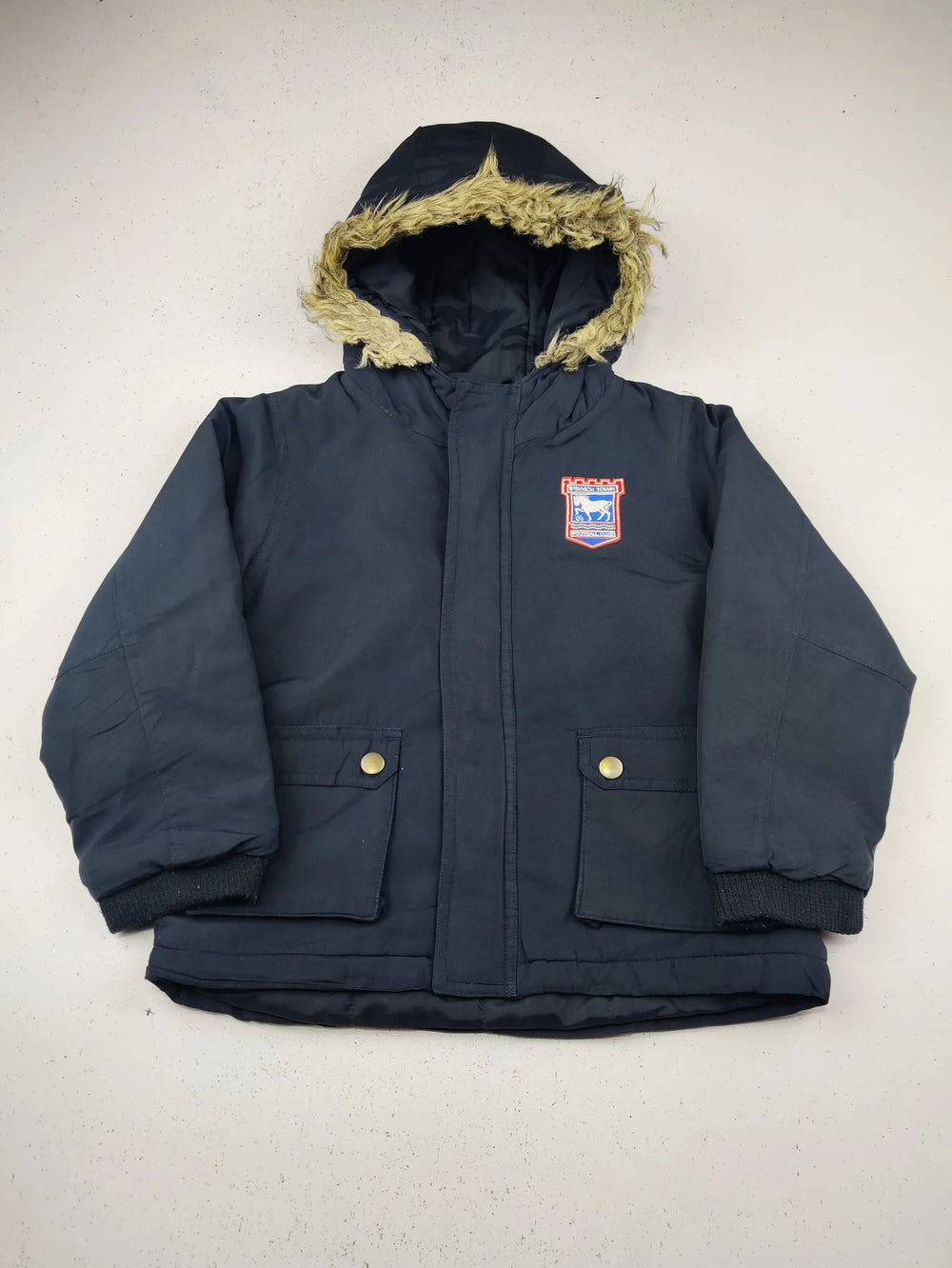 Buy online pre-used pre-loved 100% authentic & Original branded Merchandise (KJB-7983) available in Pakistan. Top international brands avilable.