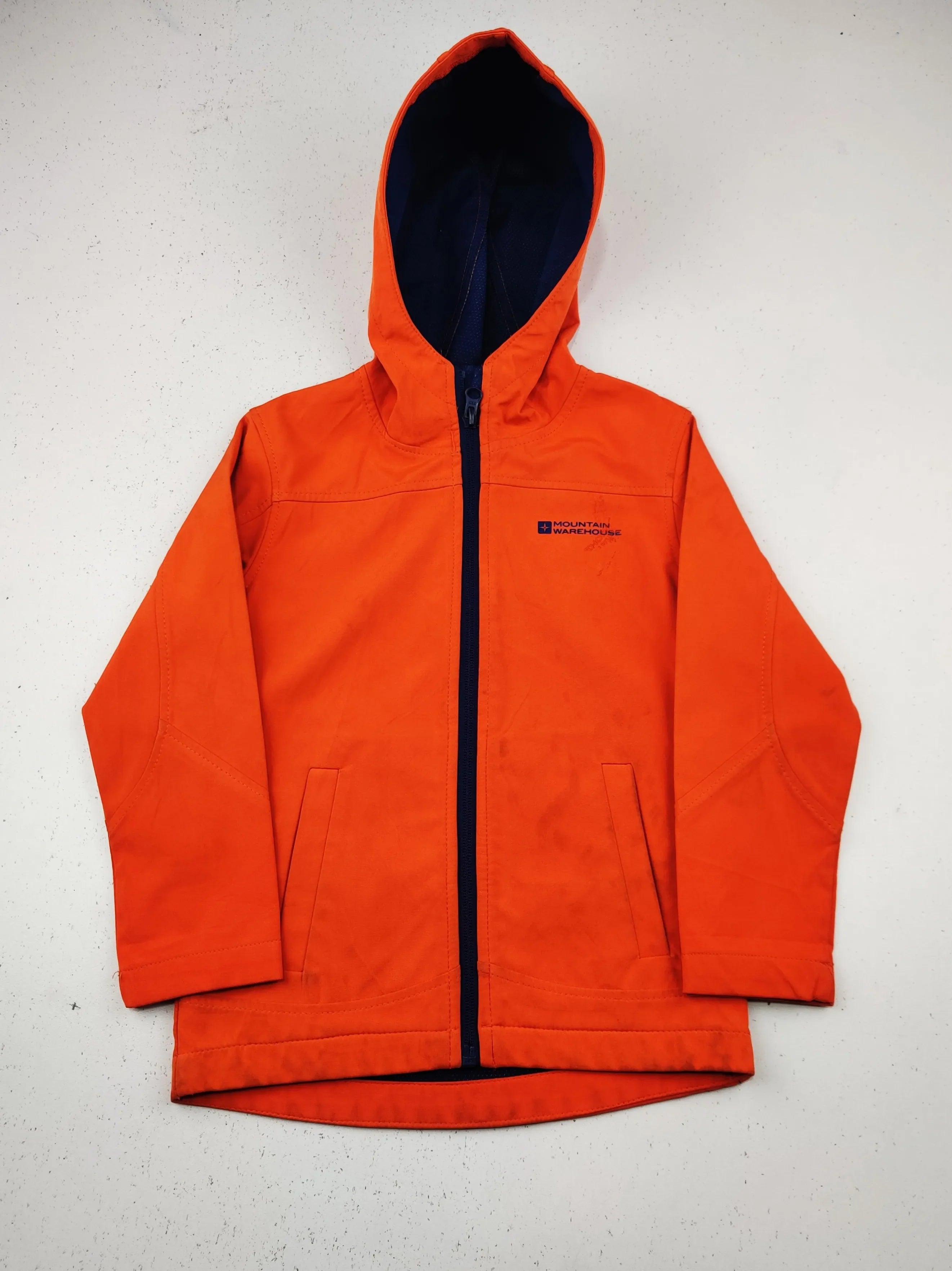 Buy online pre-used pre-loved 100% authentic & Original branded Mountain Warehouse (KJB-7992) available in Pakistan. Top international brands avilable.