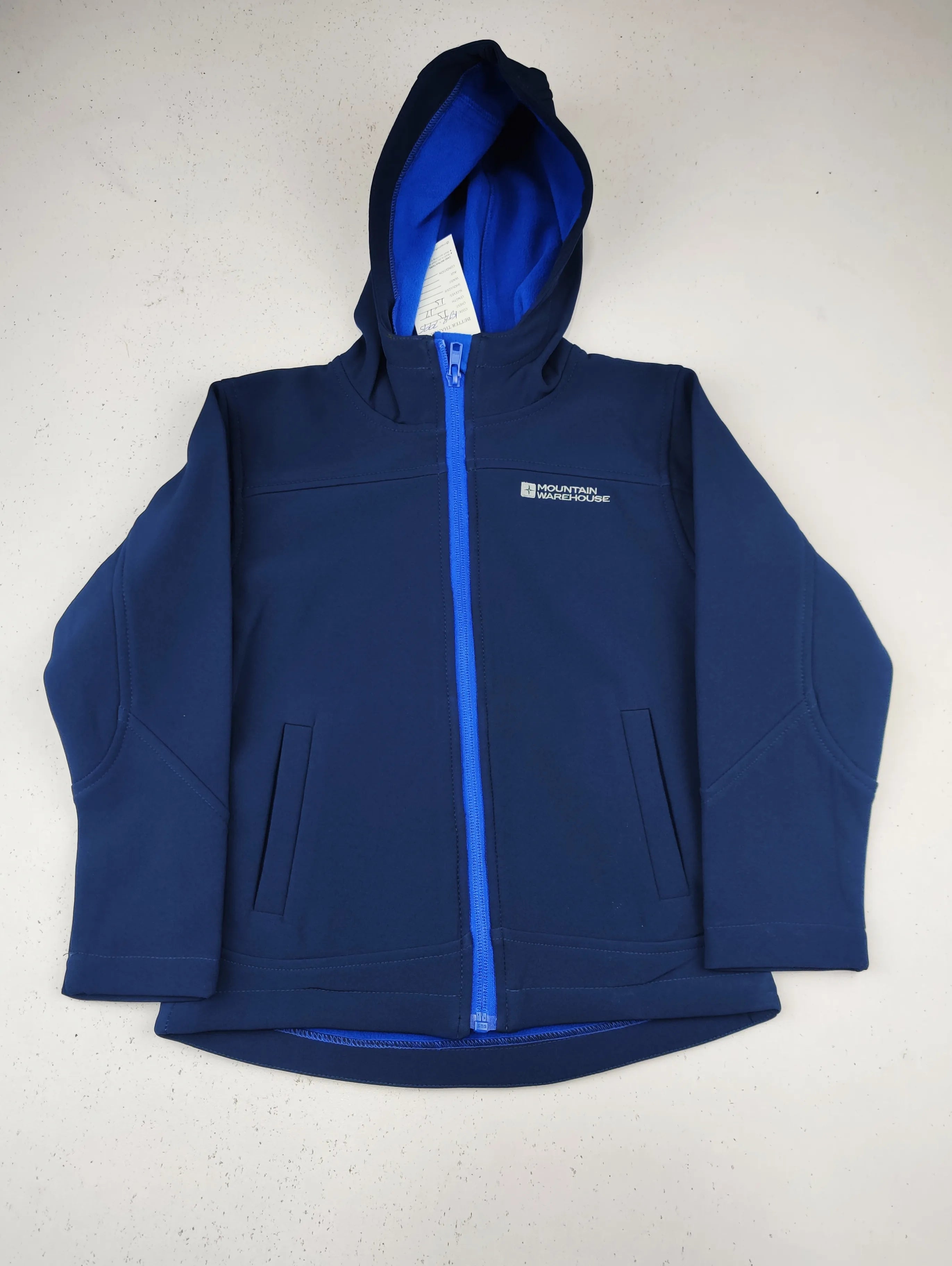 Buy online pre-used pre-loved 100% authentic & Original branded Mountain Warehouse (KJB-7995) available in Pakistan. Top international brands avilable.