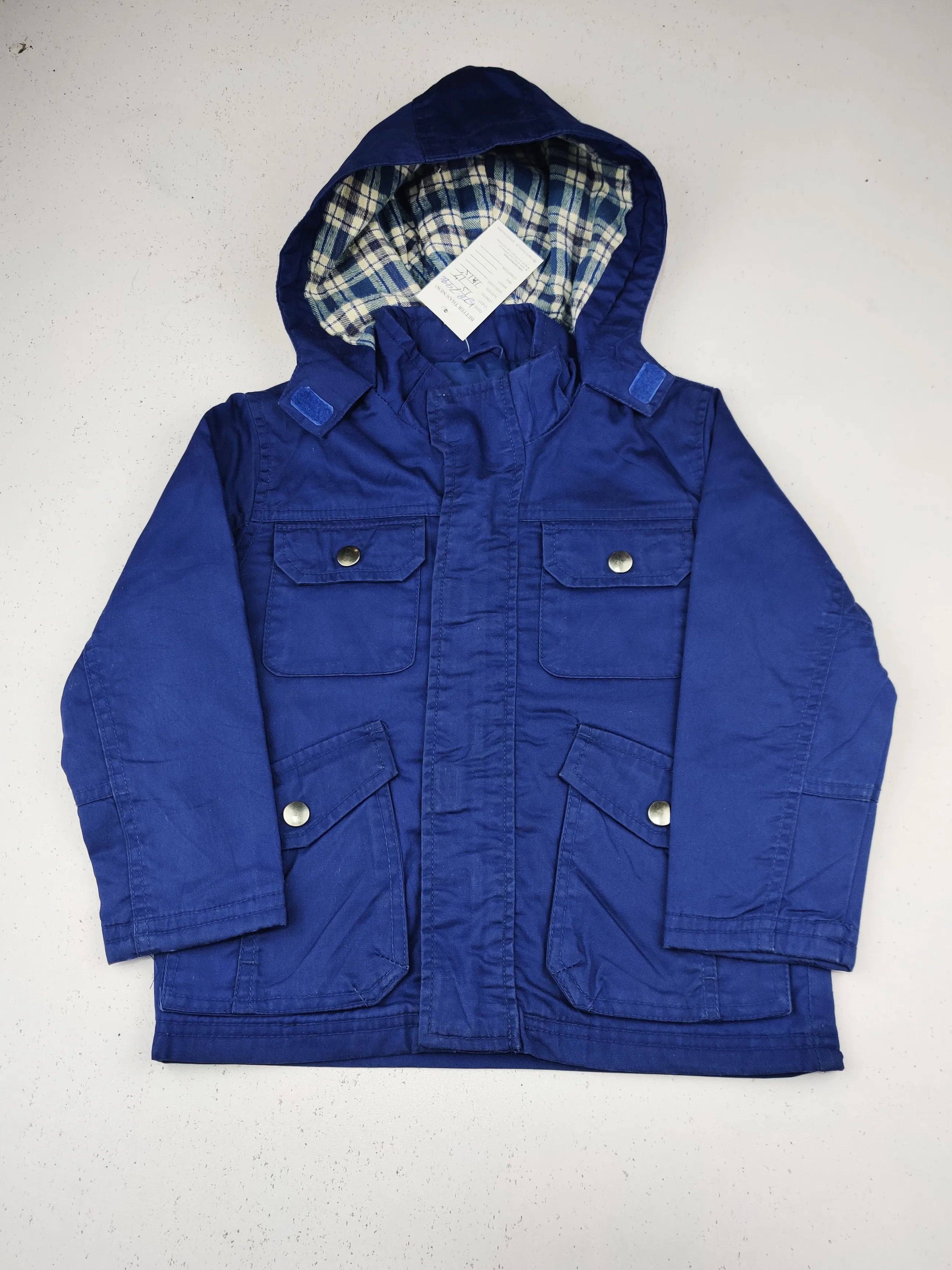 Buy online pre-used pre-loved 100% authentic & Original branded Blue Zoo (KJB-7996) available in Pakistan. Top international brands avilable.
