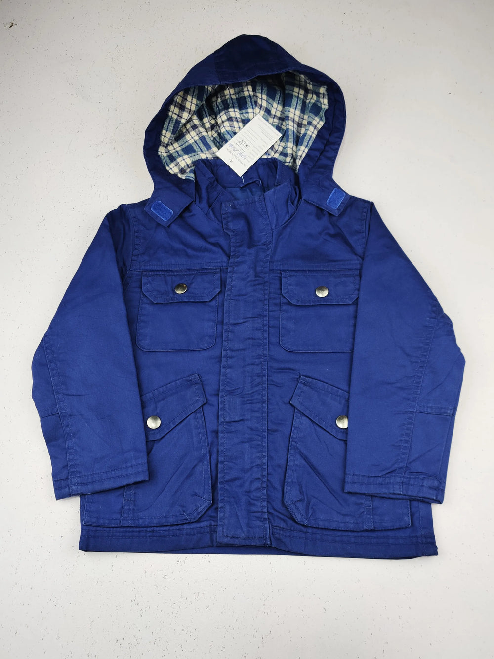 Buy online pre-used pre-loved 100% authentic & Original branded Blue Zoo (KJB-7996) available in Pakistan. Top international brands avilable.