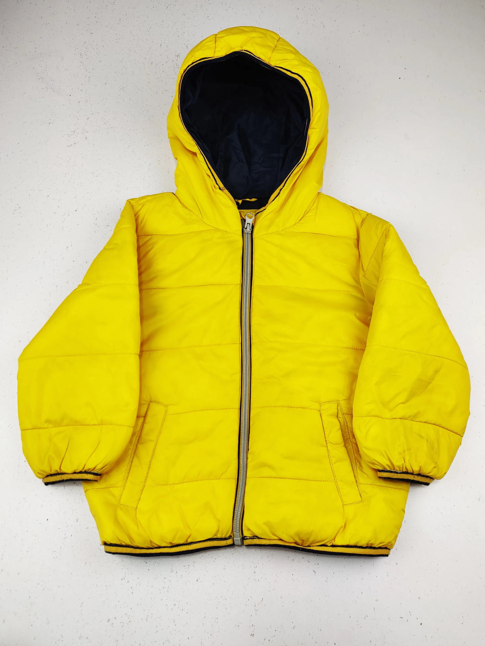 Buy online pre-used pre-loved 100% authentic & Original branded F&F (KJB-8029) available in Pakistan. Top international brands avilable.