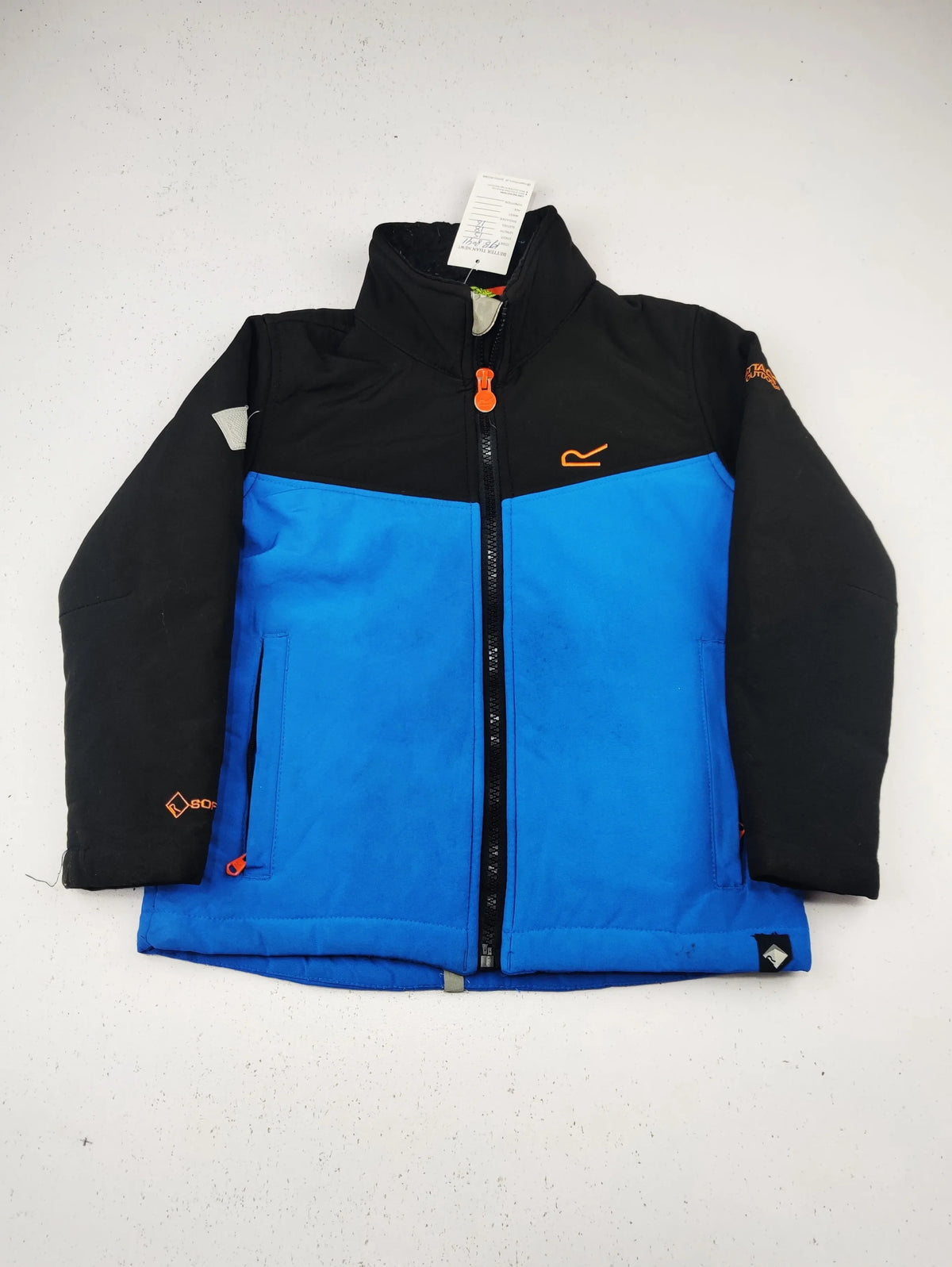 Buy online pre-used pre-loved 100% authentic & Original branded Regatta (KJB-8041) available in Pakistan. Top international brands avilable.