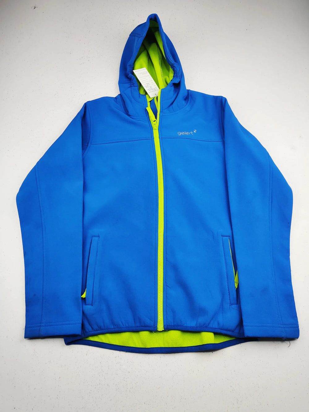 Buy online pre-used pre-loved 100% authentic & Original branded Gelert (KJB-8093) available in Pakistan. Top international brands avilable.