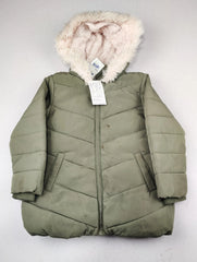 Buy online pre-used pre-loved 100% authentic & Original branded Marks & Spencer (KJG-12077) available in Pakistan. Top international brands avilable.