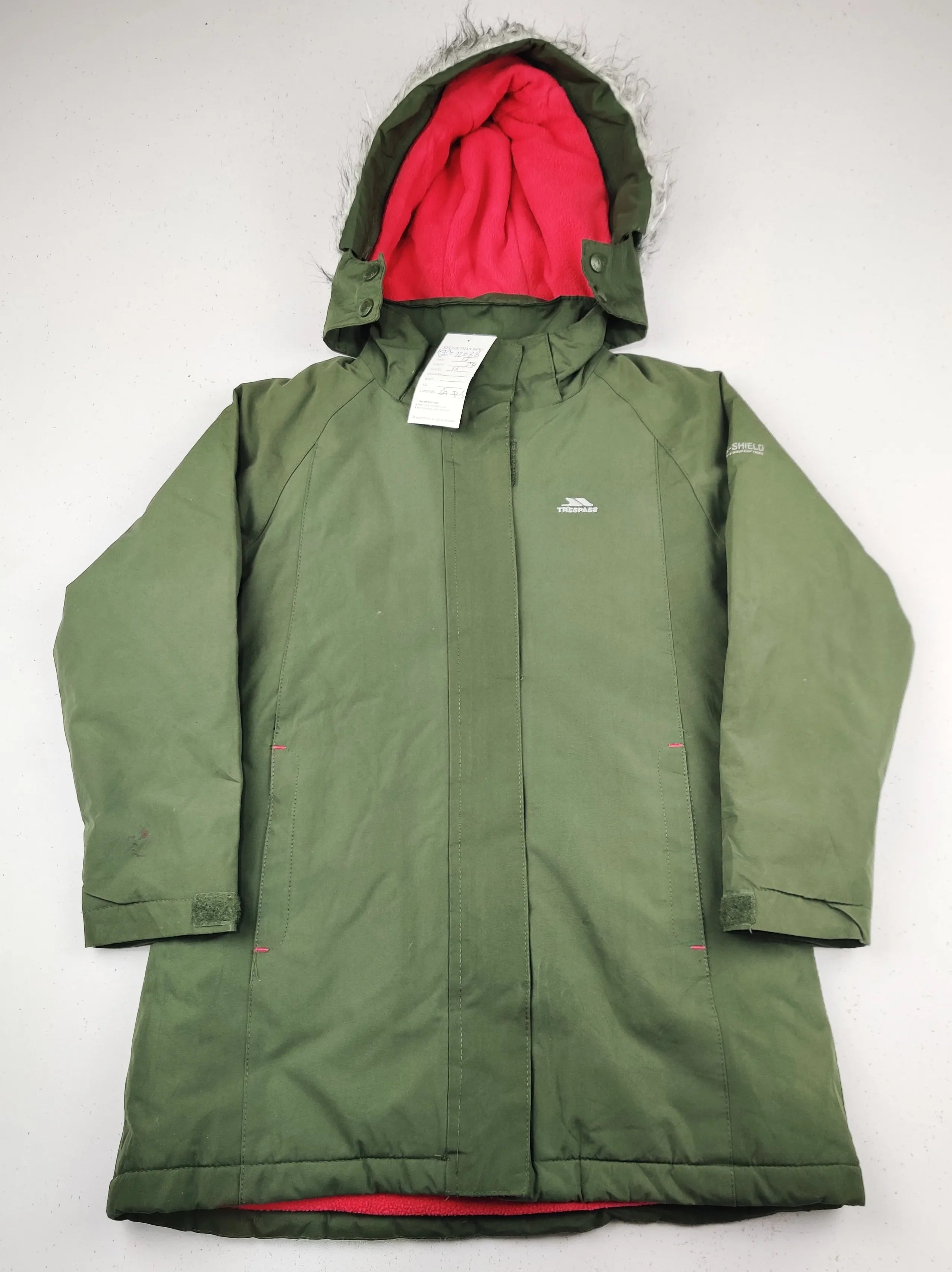 Buy online pre-used pre-loved 100% authentic & Original branded Trespass (KJG-12088) available in Pakistan. Top international brands avilable.