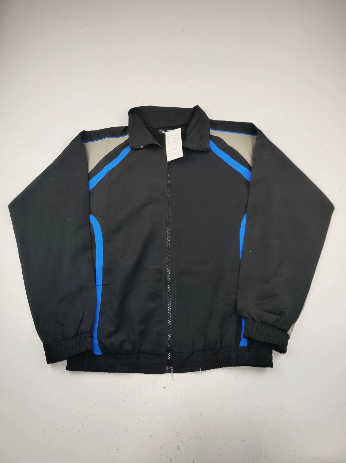 Buy online pre-used pre-loved 100% authentic & Original branded Mood (KJG-12092) available in Pakistan. Top international brands avilable.