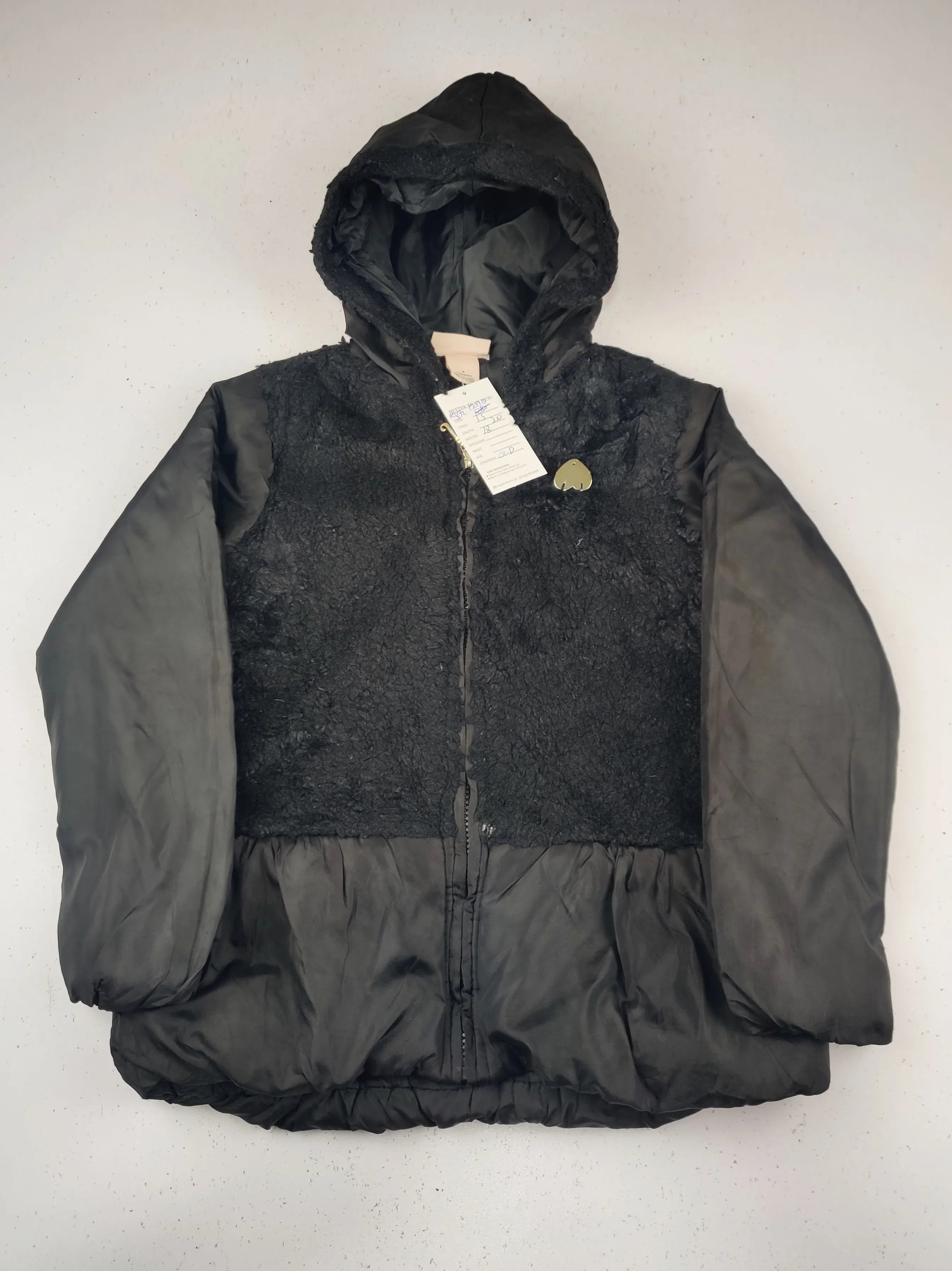 Buy online pre-used pre-loved 100% authentic & Original branded Juicy Couture (KJG-12110) available in Pakistan. Top international brands avilable.