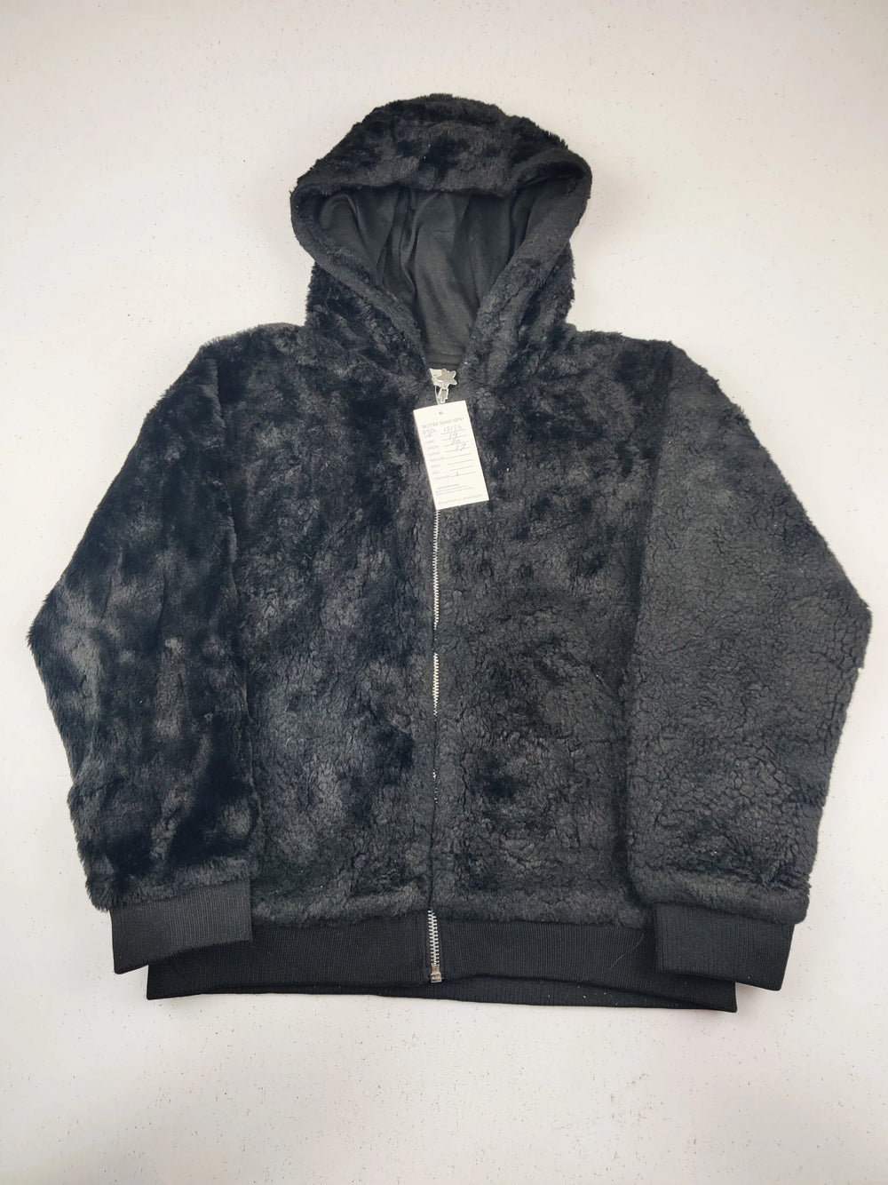 Buy online pre-used pre-loved 100% authentic & Original branded F&F (KJG-12154) available in Pakistan. Top international brands avilable.