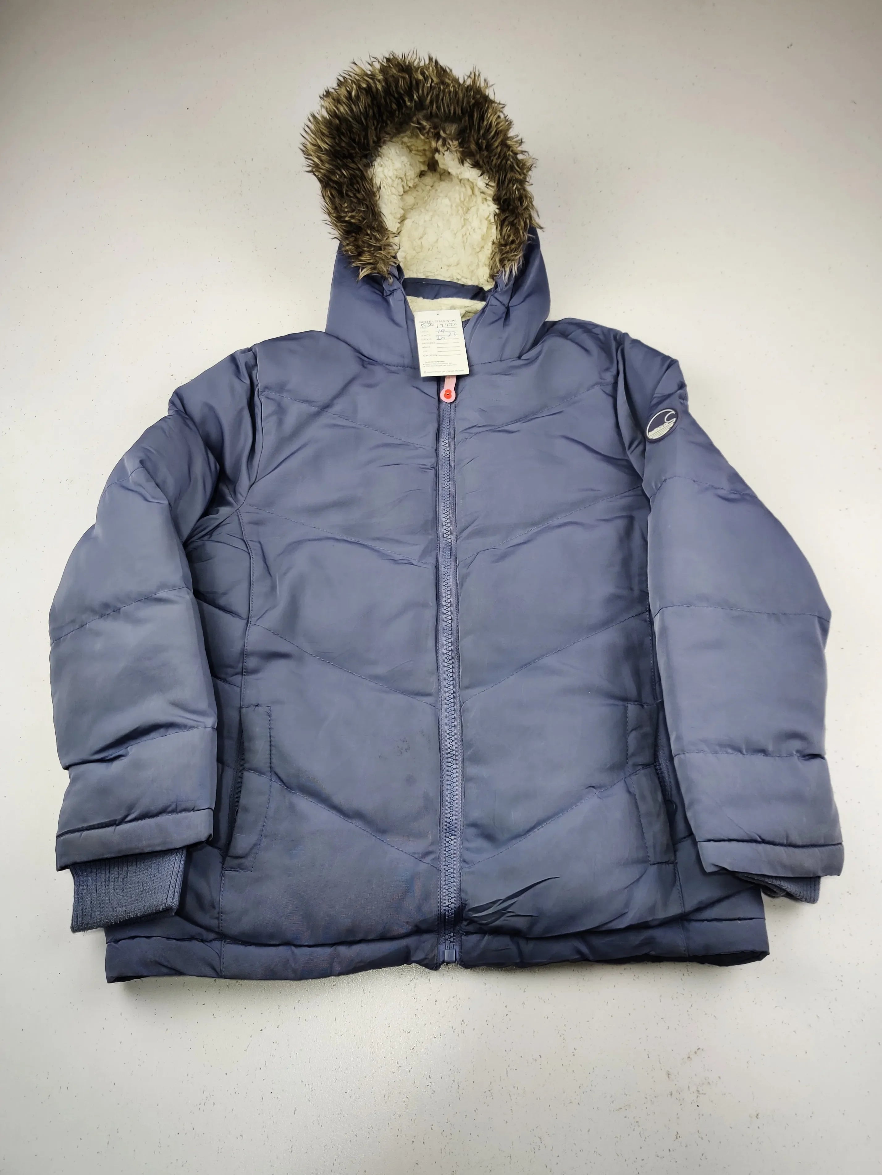 Buy online pre-used pre-loved 100% authentic & Original branded Soulcal&Co (KJG-12220) available in Pakistan. Top international brands avilable.