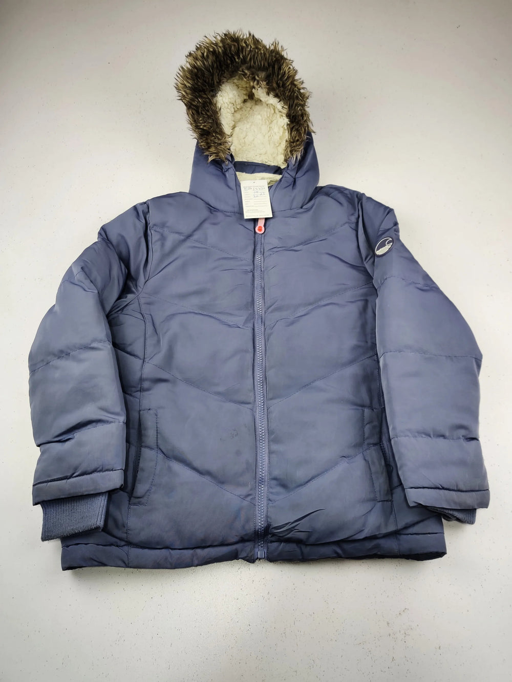 Buy online pre-used pre-loved 100% authentic & Original branded Soulcal&Co (KJG-12220) available in Pakistan. Top international brands avilable.