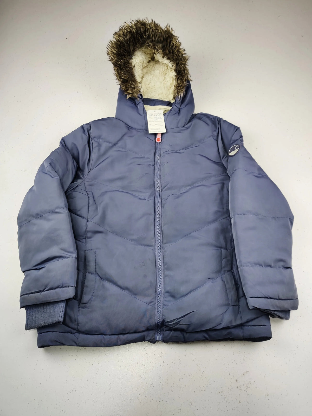 Buy online pre-used pre-loved 100% authentic & Original branded Soulcal&Co (KJG-12220) available in Pakistan. Top international brands avilable.