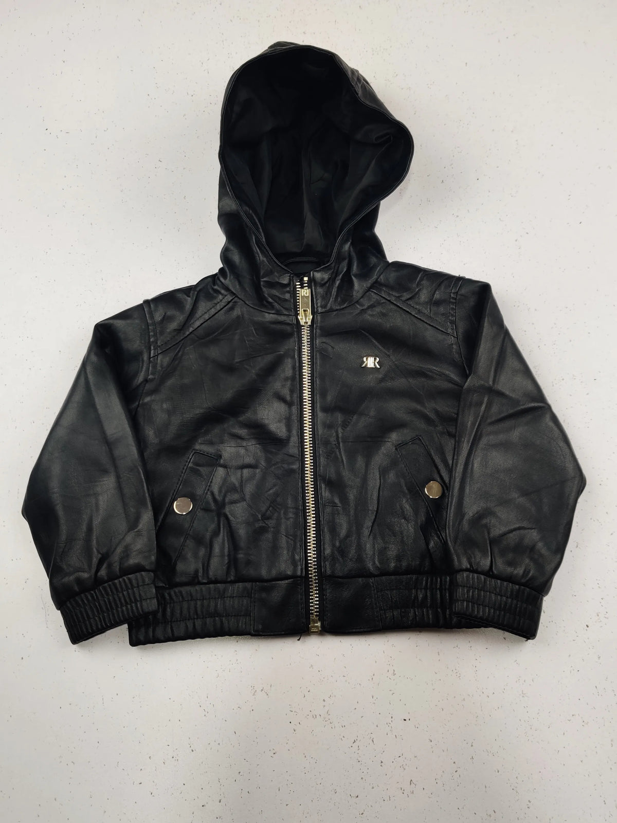 Buy online pre-used pre-loved 100% authentic & Original branded River Island (KJG-12225) available in Pakistan. Top international brands avilable.