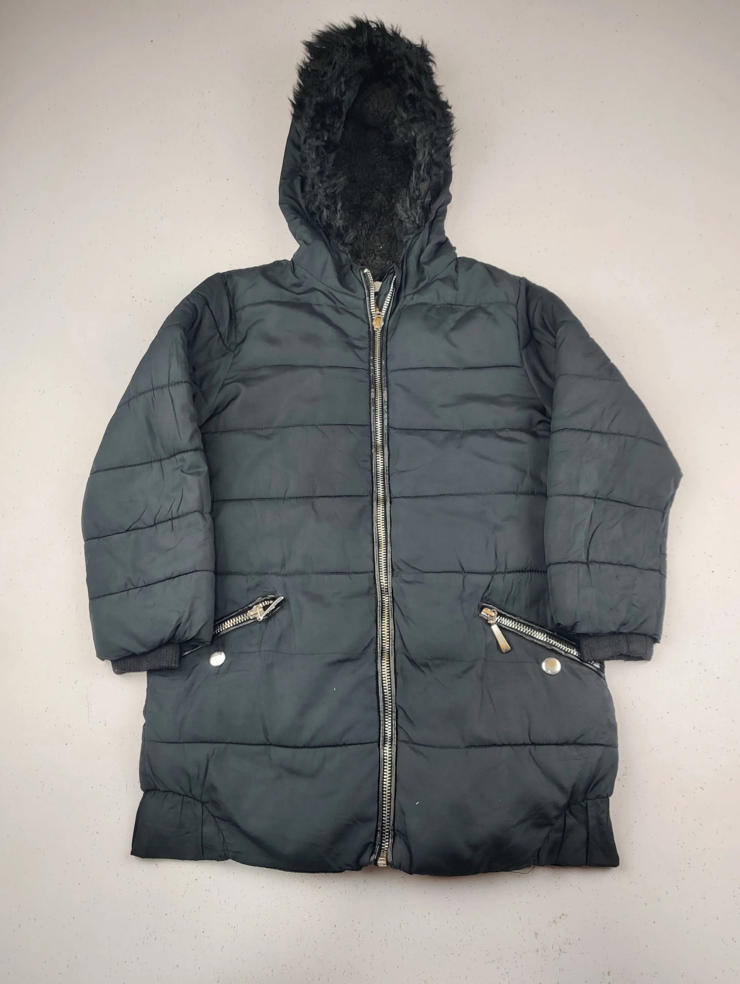 Buy online pre-used pre-loved 100% authentic & Original branded F&F (KJG-12258) available in Pakistan. Top international brands avilable.