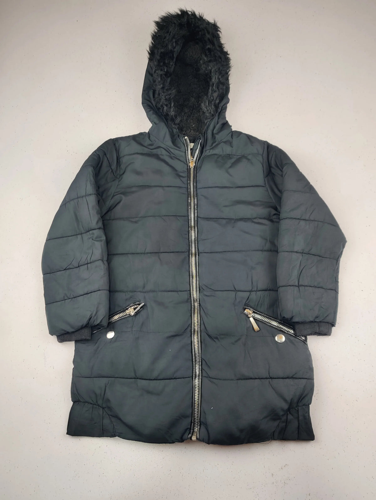 Buy online pre-used pre-loved 100% authentic & Original branded F&F (KJG-12258) available in Pakistan. Top international brands avilable.