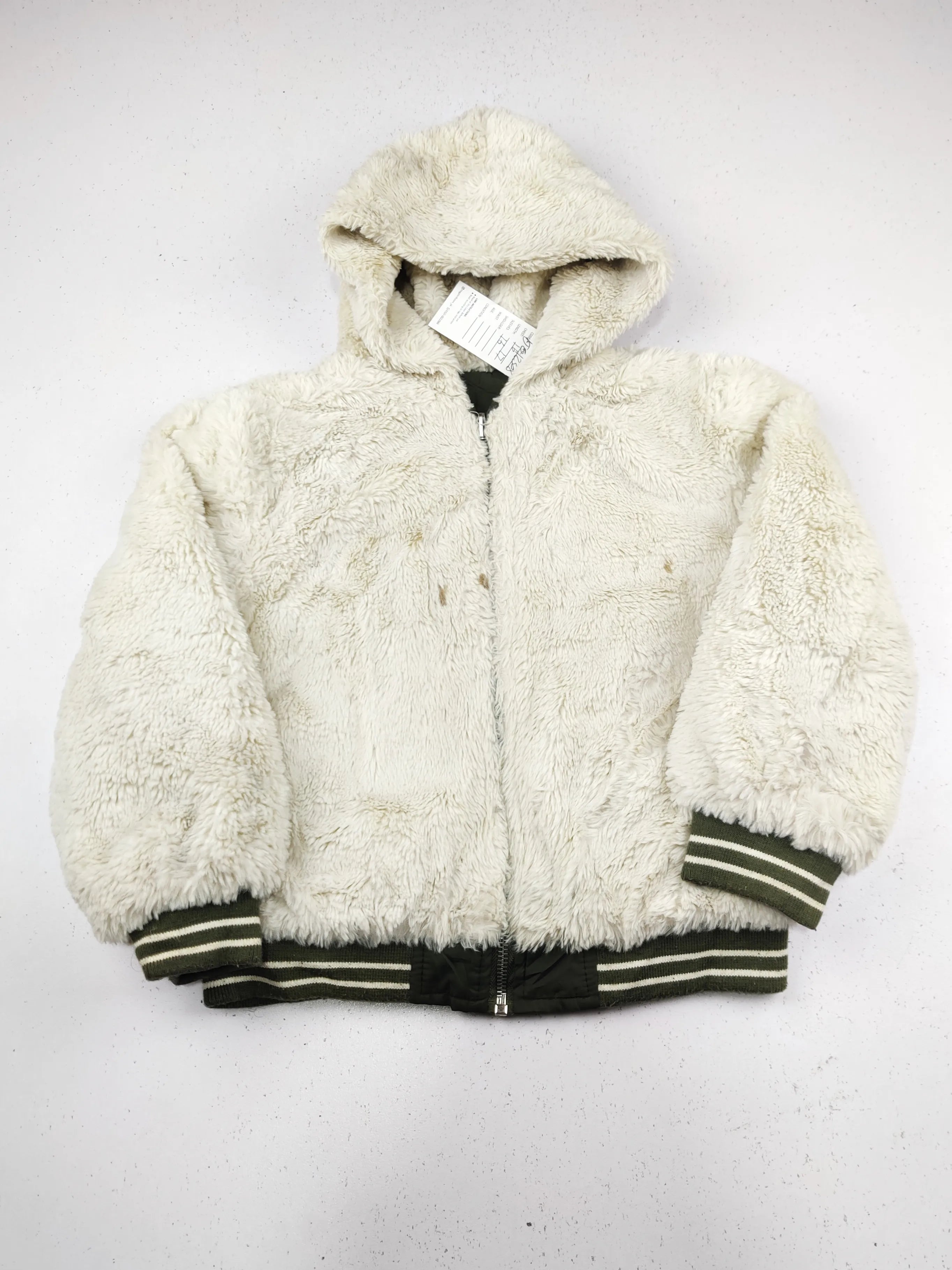 Buy online pre-used pre-loved 100% authentic & Original branded Primark (KJG-12308) available in Pakistan. Top international brands avilable.