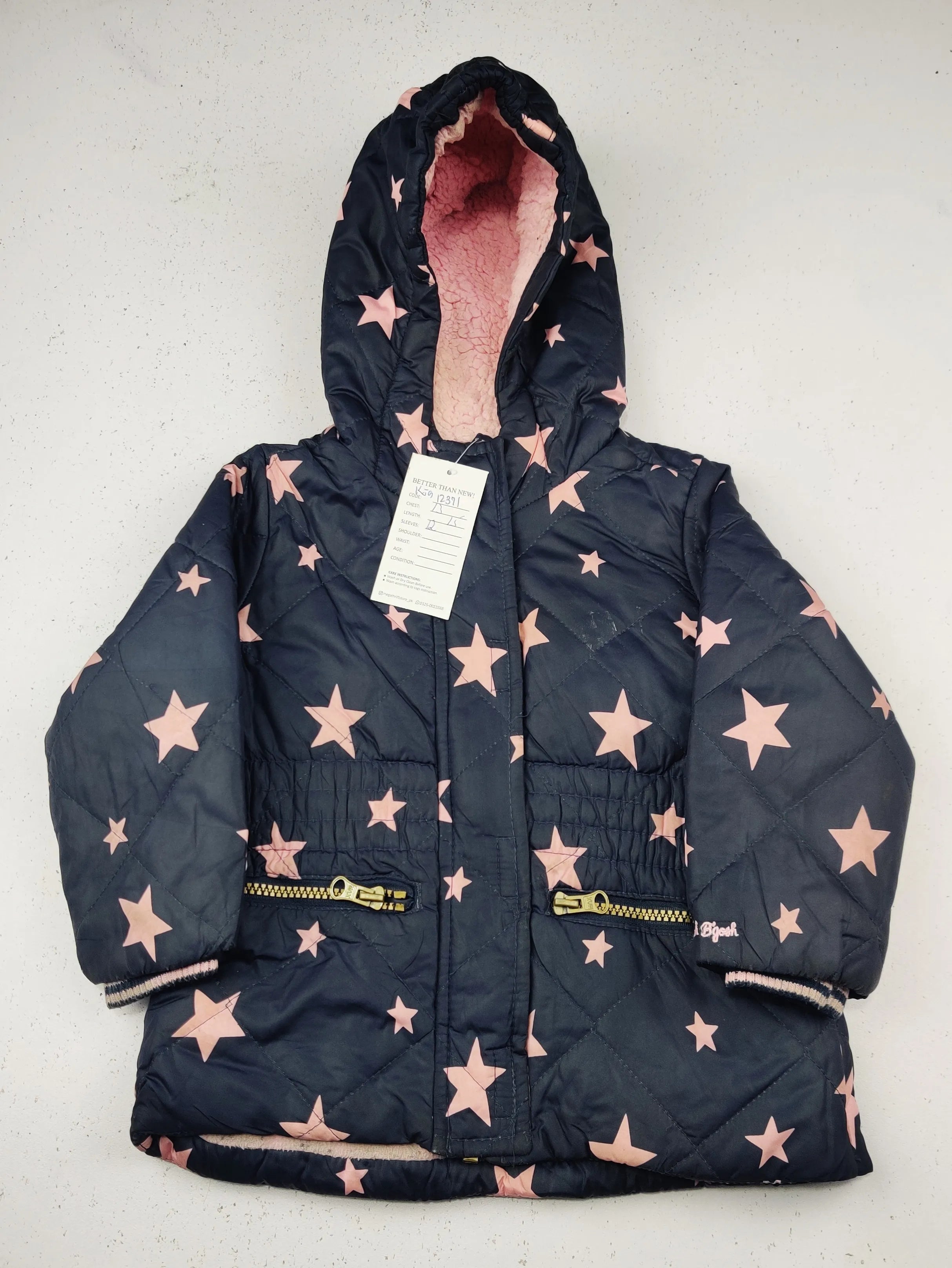 Buy online pre-used pre-loved 100% authentic & Original branded Oshkosh (KJG-12371) available in Pakistan. Top international brands avilable.