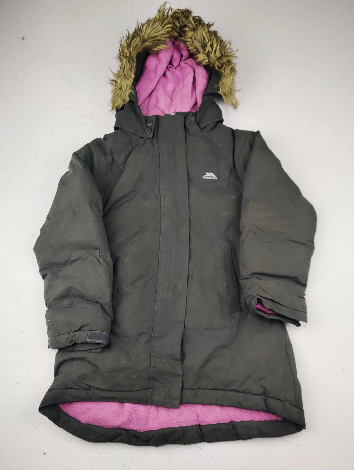 Buy online pre-used pre-loved 100% authentic & Original branded Trespass (KJG-12386) available in Pakistan. Top international brands avilable.