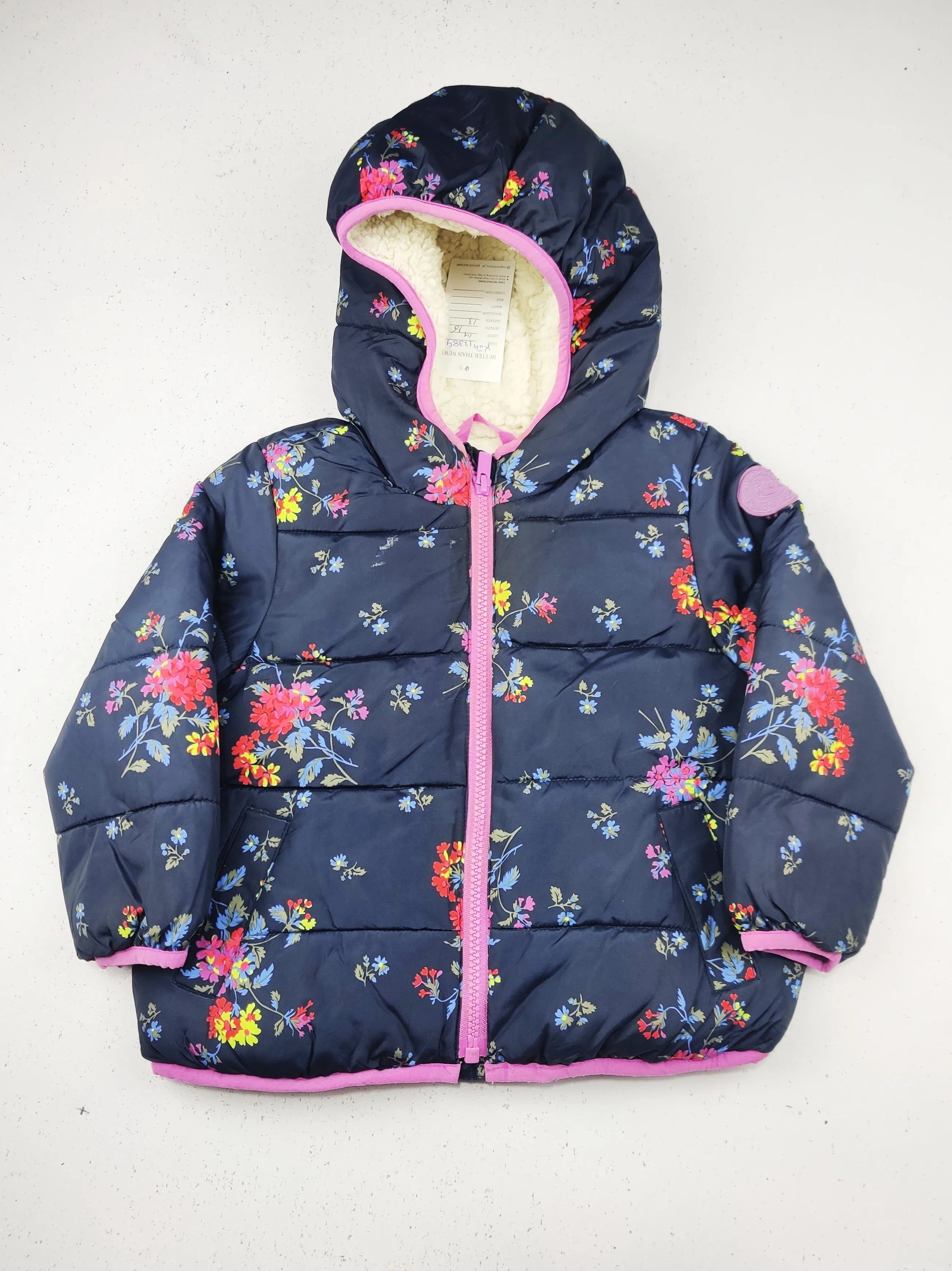 Buy online pre-used pre-loved 100% authentic & Original branded Gap (KJG-12389) available in Pakistan. Top international brands avilable.