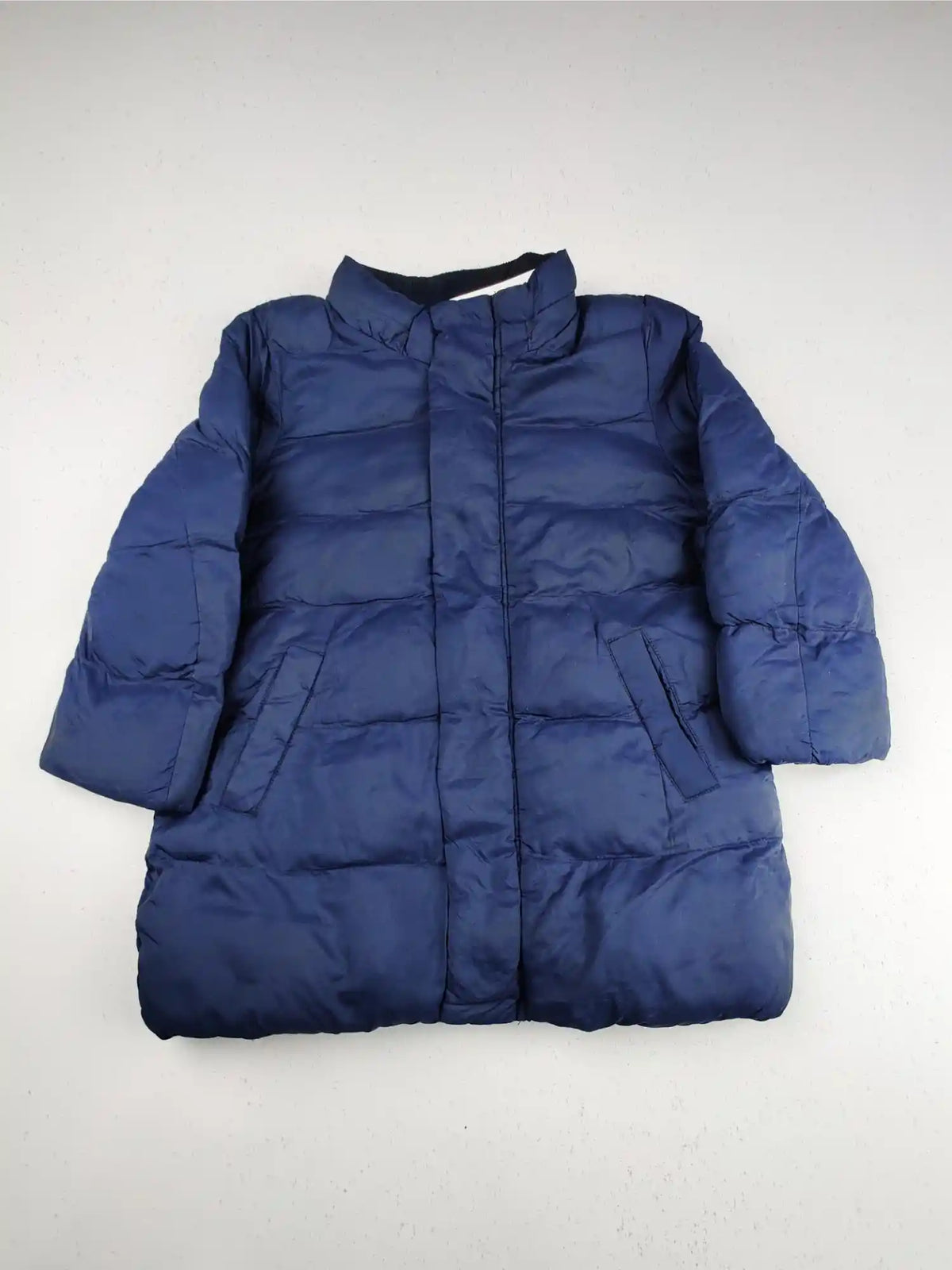 Buy online pre-used pre-loved 100% authentic & Original branded Unknown Brand (KJG-161) available in Pakistan. Top international brands avilable.
