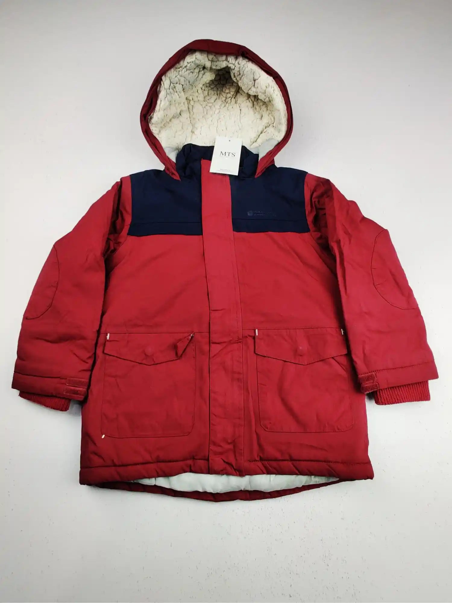 Buy online pre-used pre-loved 100% authentic & Original branded Mountain Warehouse (KJG-220) available in Pakistan. Top international brands avilable.