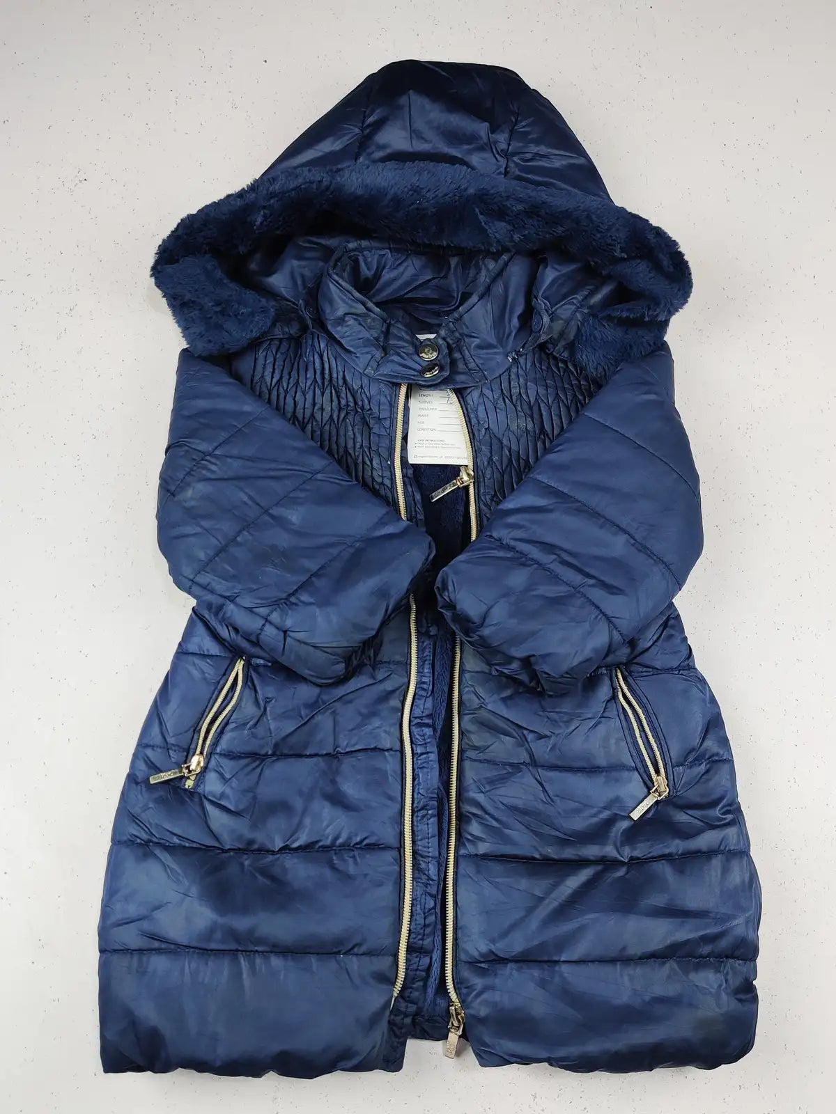 Buy online pre-used pre-loved 100% authentic & Original branded Mayoral (KJG-365) available in Pakistan. Top international brands avilable.