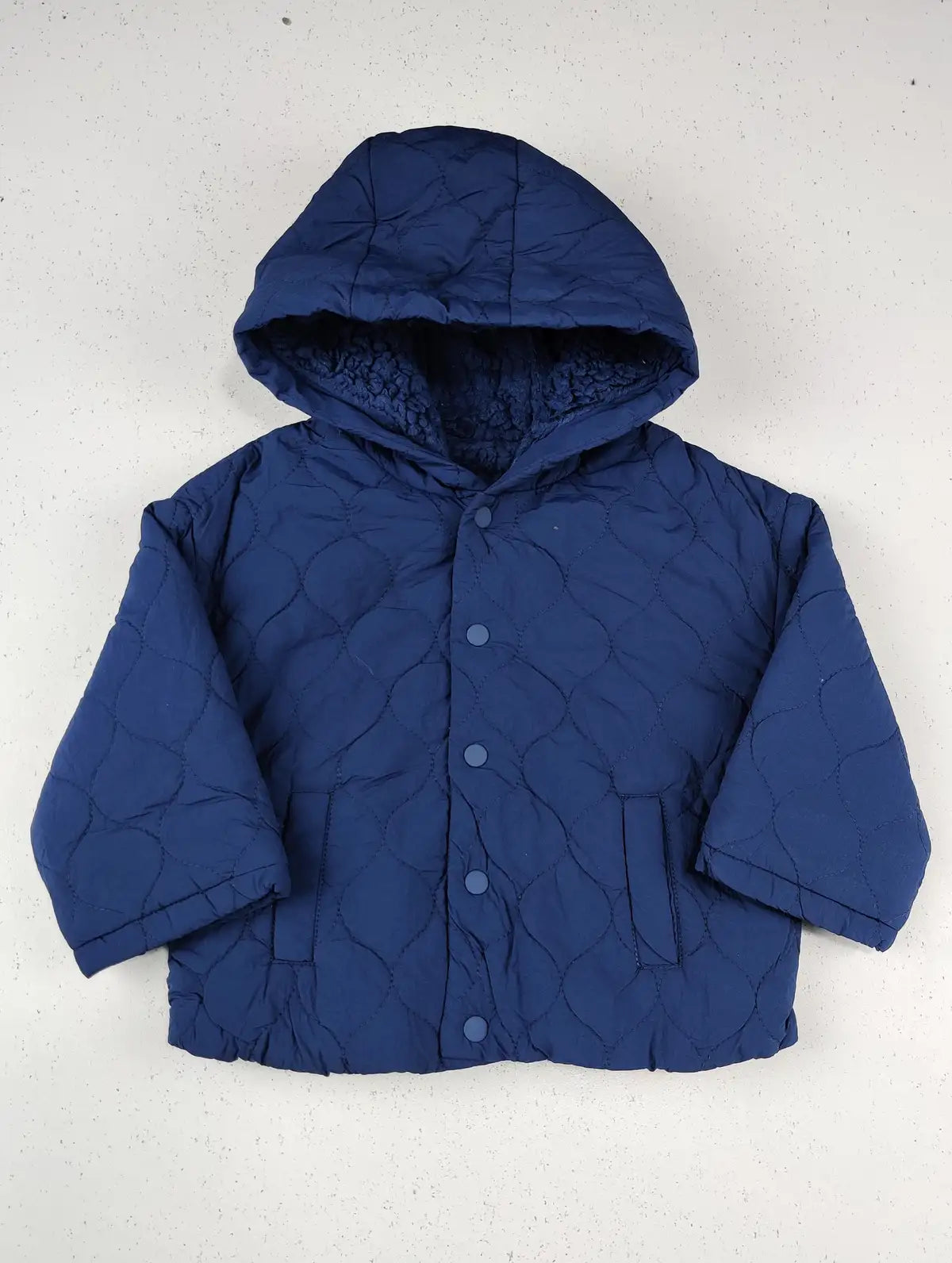 Buy online pre-used pre-loved 100% authentic & Original branded Marks & Spencer (KJG-388) available in Pakistan. Top international brands avilable.