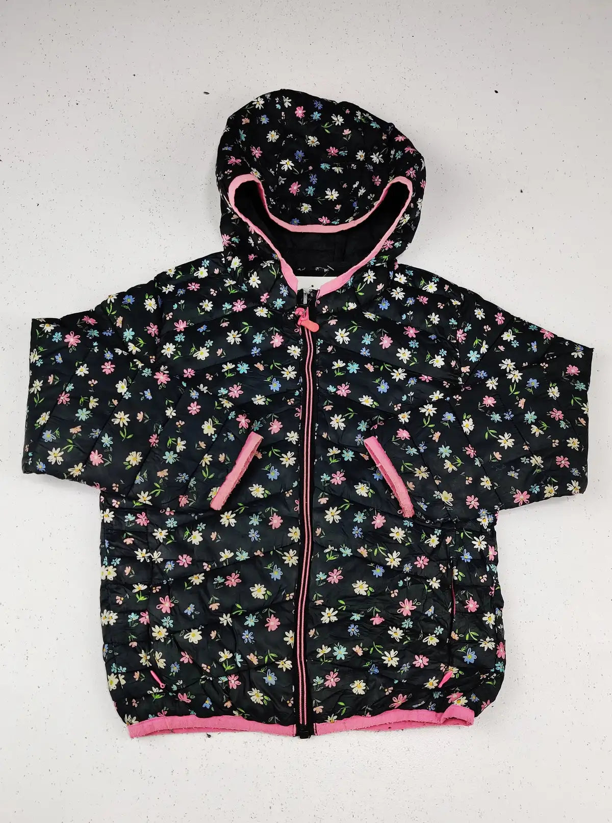 Buy online pre-used pre-loved 100% authentic & Original branded Marks & Spencer (KJG-390) available in Pakistan. Top international brands avilable.