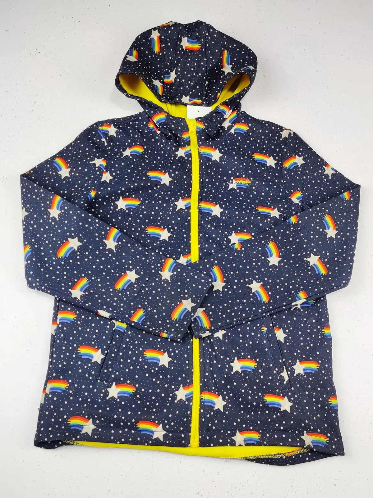 Buy online pre-used pre-loved 100% authentic & Original branded Mountain Warehouse (KJG-399) available in Pakistan. Top international brands avilable.