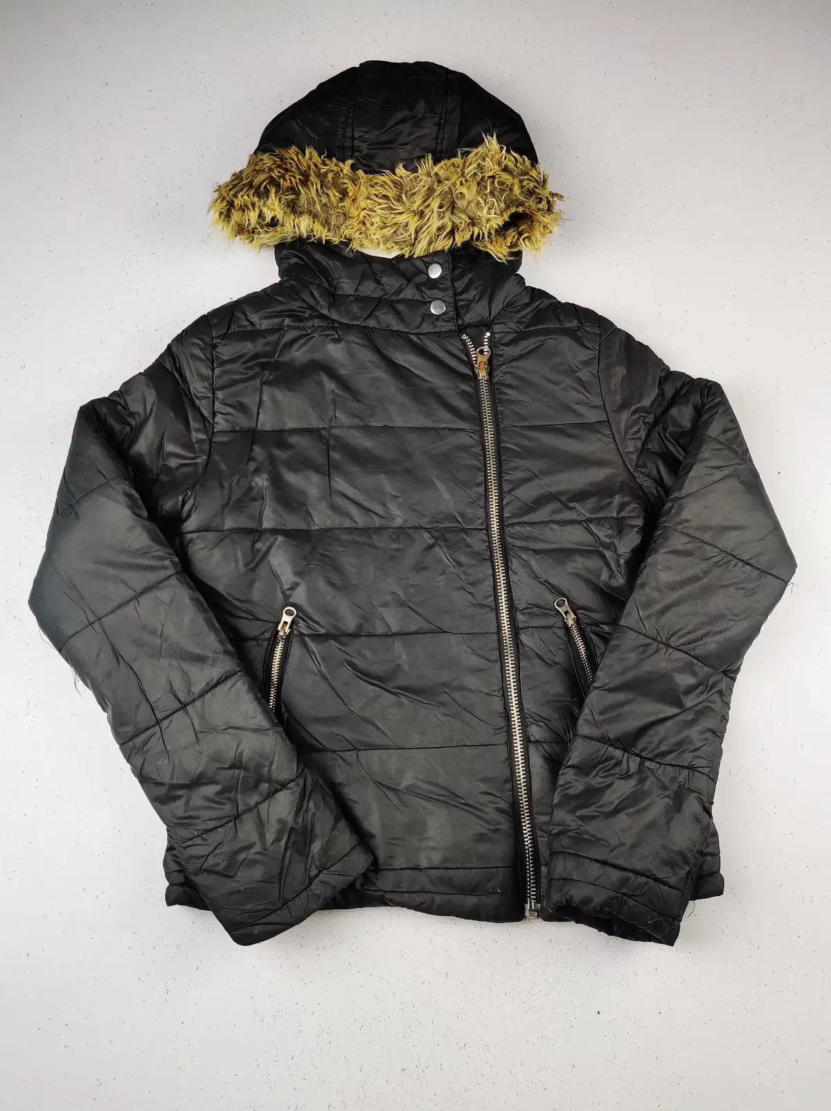 Buy online pre-used pre-loved 100% authentic & Original branded Parisian Collection (KJG-405) available in Pakistan. Top international brands avilable.