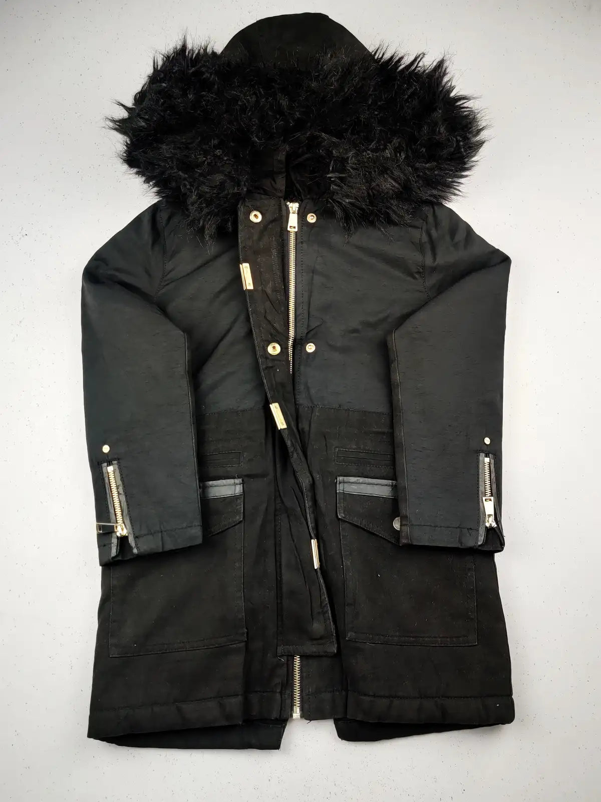 Buy online pre-used pre-loved 100% authentic & Original branded River Island (KJG-420) available in Pakistan. Top international brands avilable.