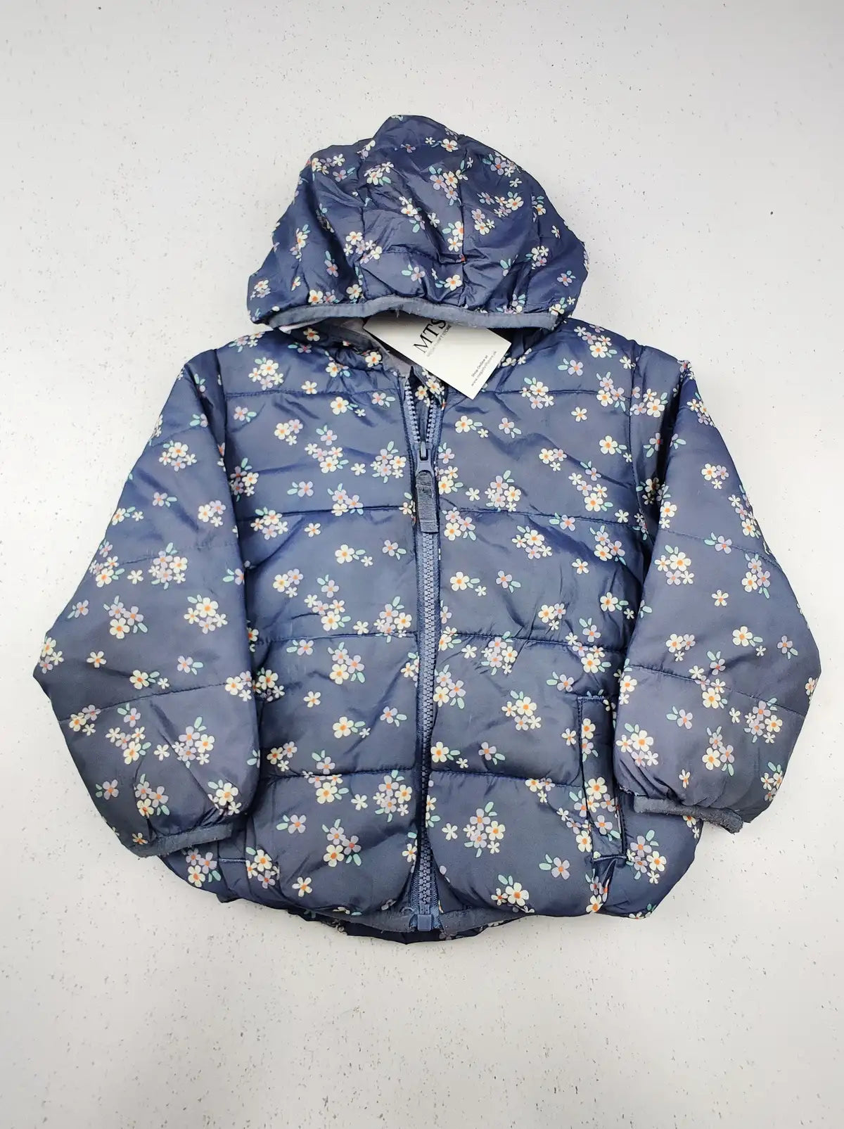 Buy online pre-used pre-loved 100% authentic & Original branded Marks & Spencer (KJG-480) available in Pakistan. Top international brands avilable.